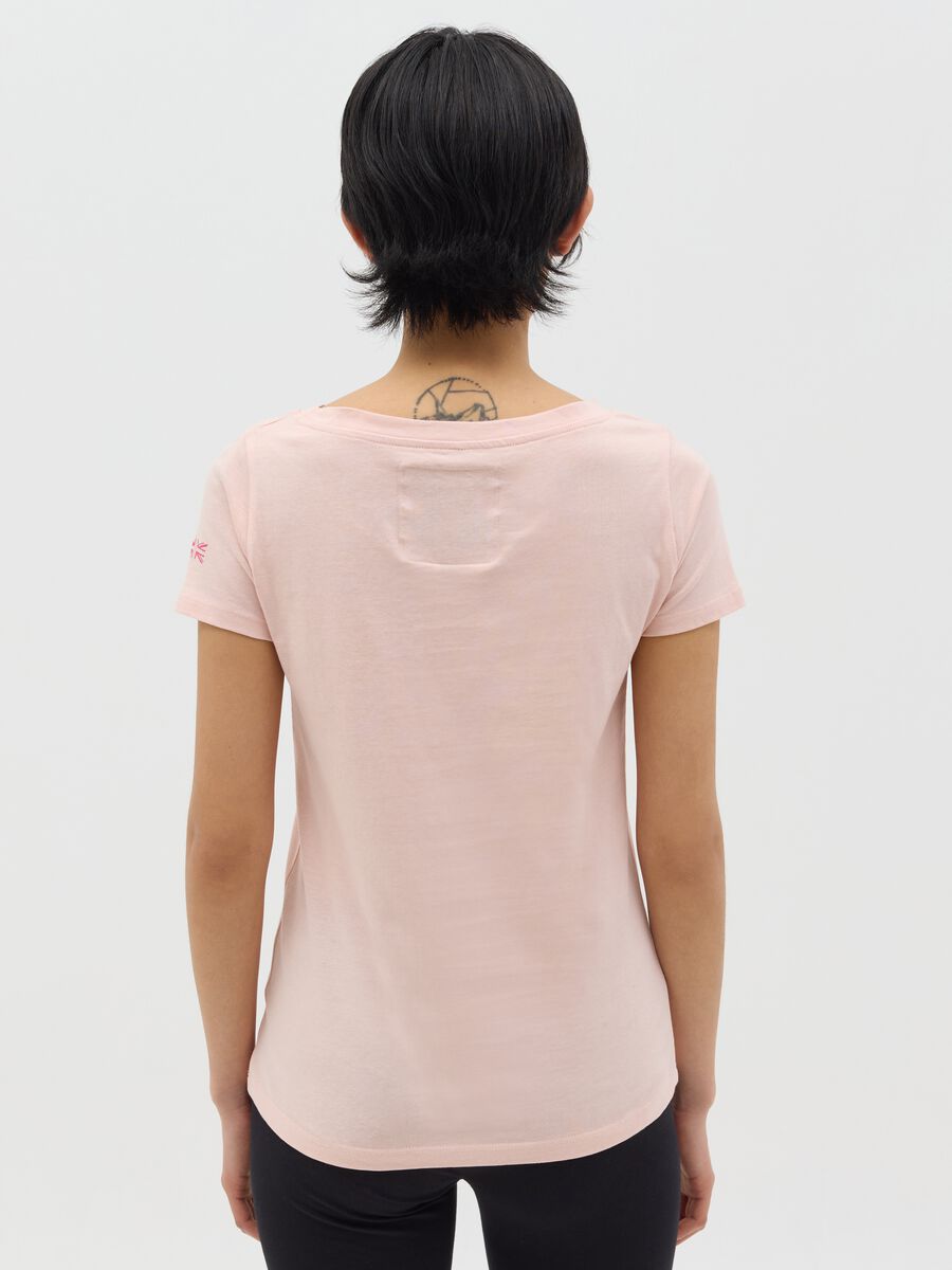 Pink T-shirt with short sleeves_3
