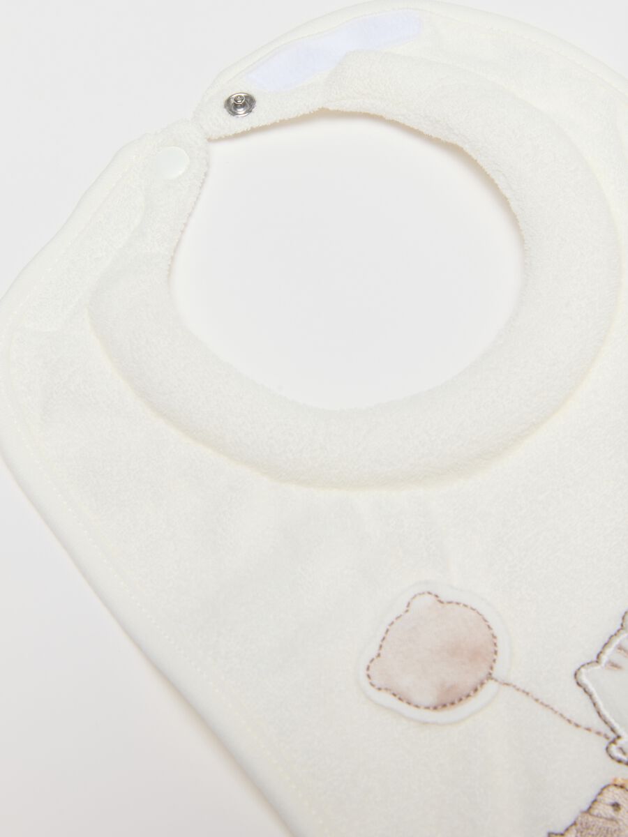 Two-Pack White Cotton Bibs Regular Fit for Babies_2
