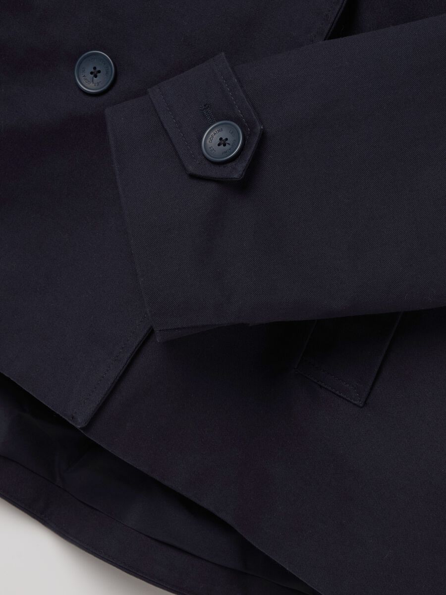 Short double-breasted trench coat_5