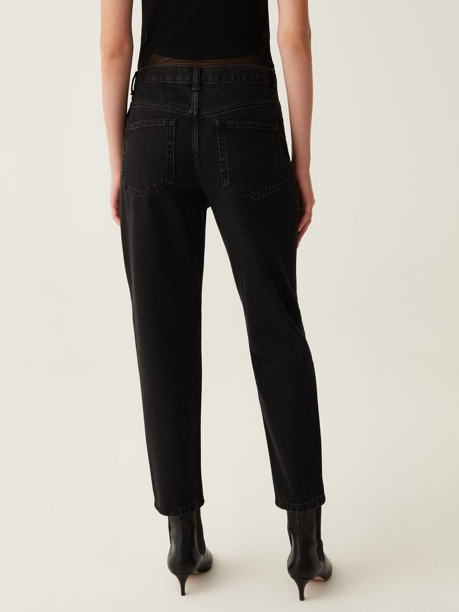 Jeans mom fit con strass_2