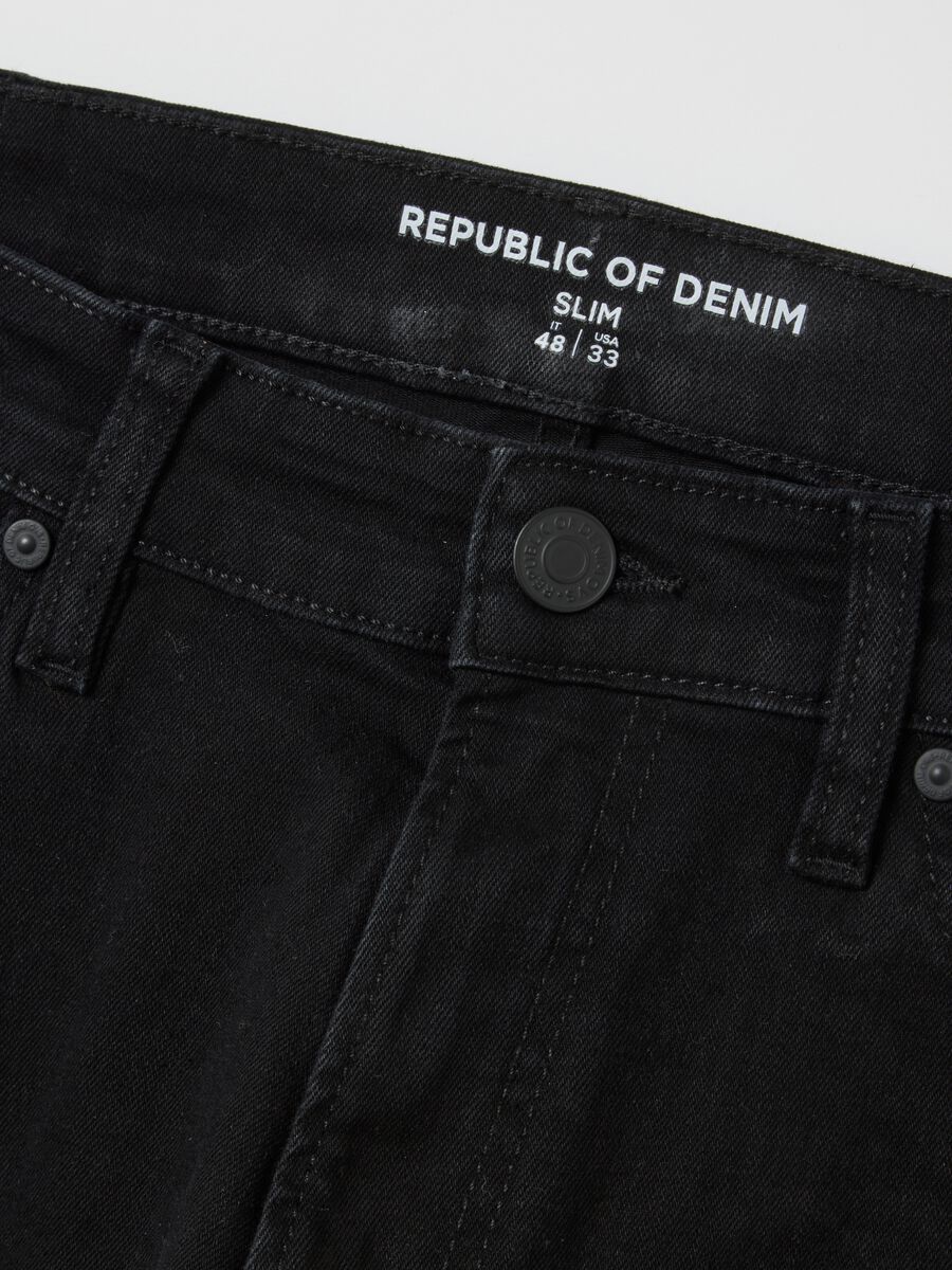 Black slim fit jeans in stretch denim_5