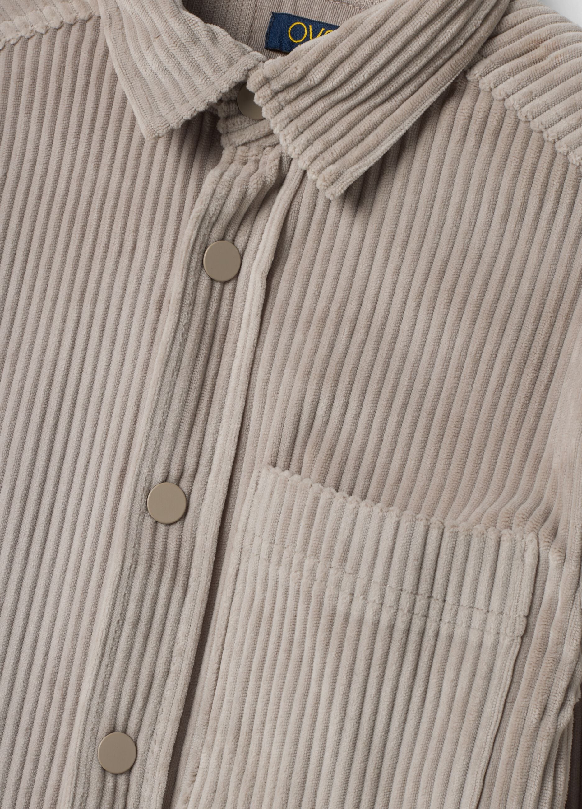 Beige ribbed shirt with classic collar