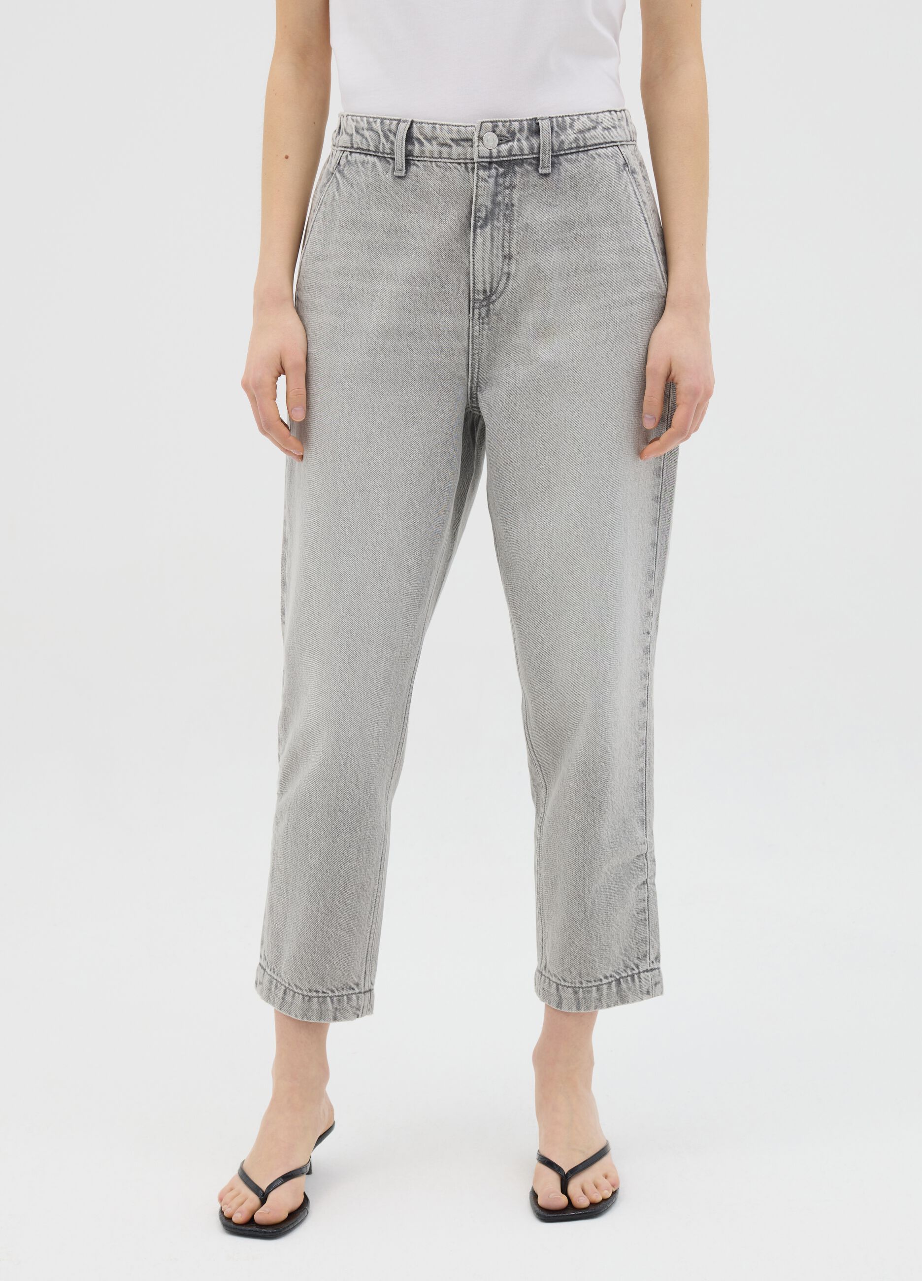 Jeans carrot fit grigio in cotone