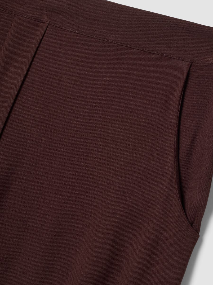Pantaloni marroni in pura viscosa con fondo elasticizzato regular fit_6
