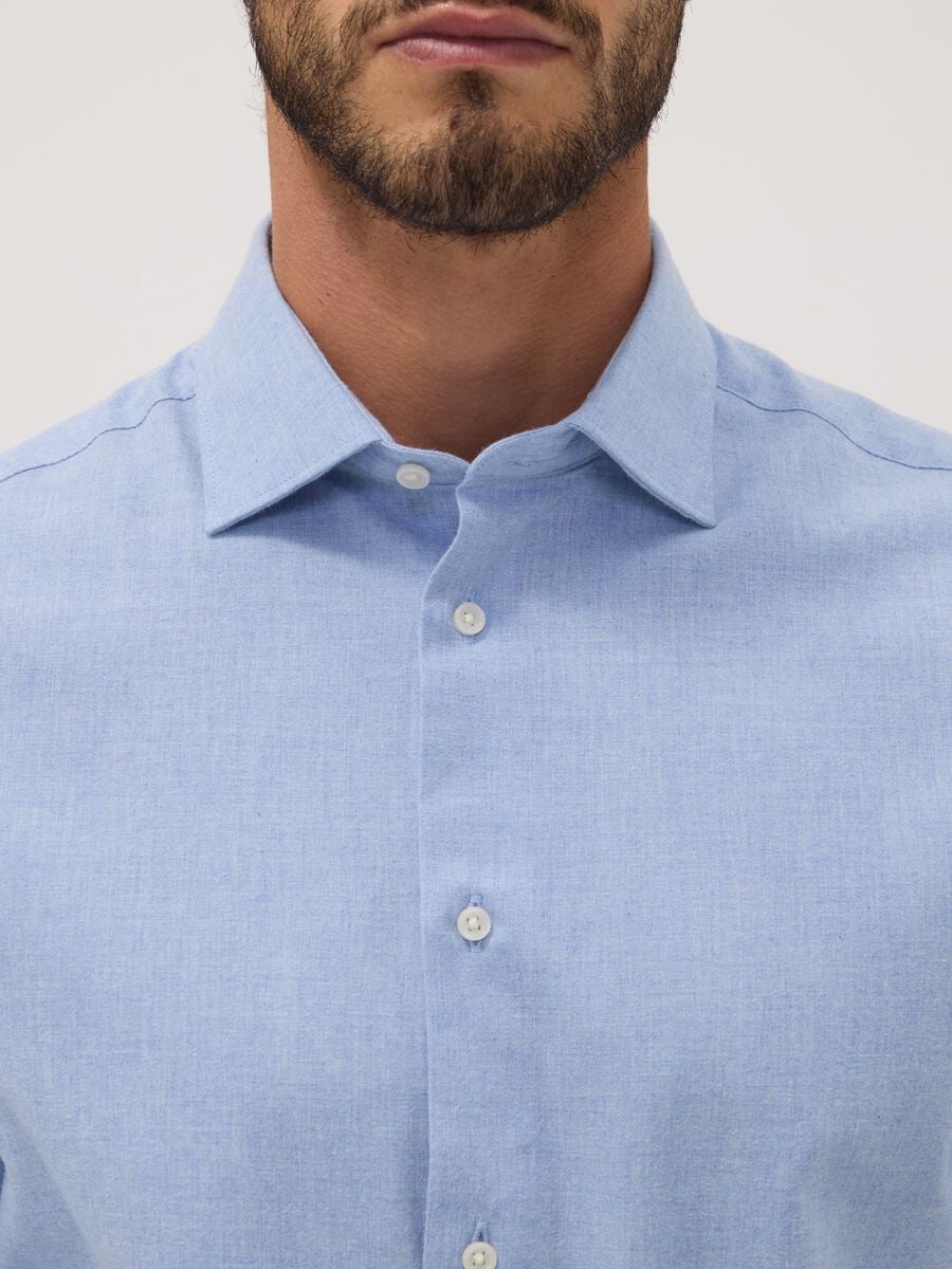 Camicia azzurra in twill di puro cotone regular fit_1