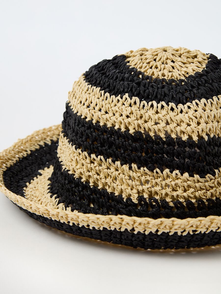 Raffia hat with stripes_1