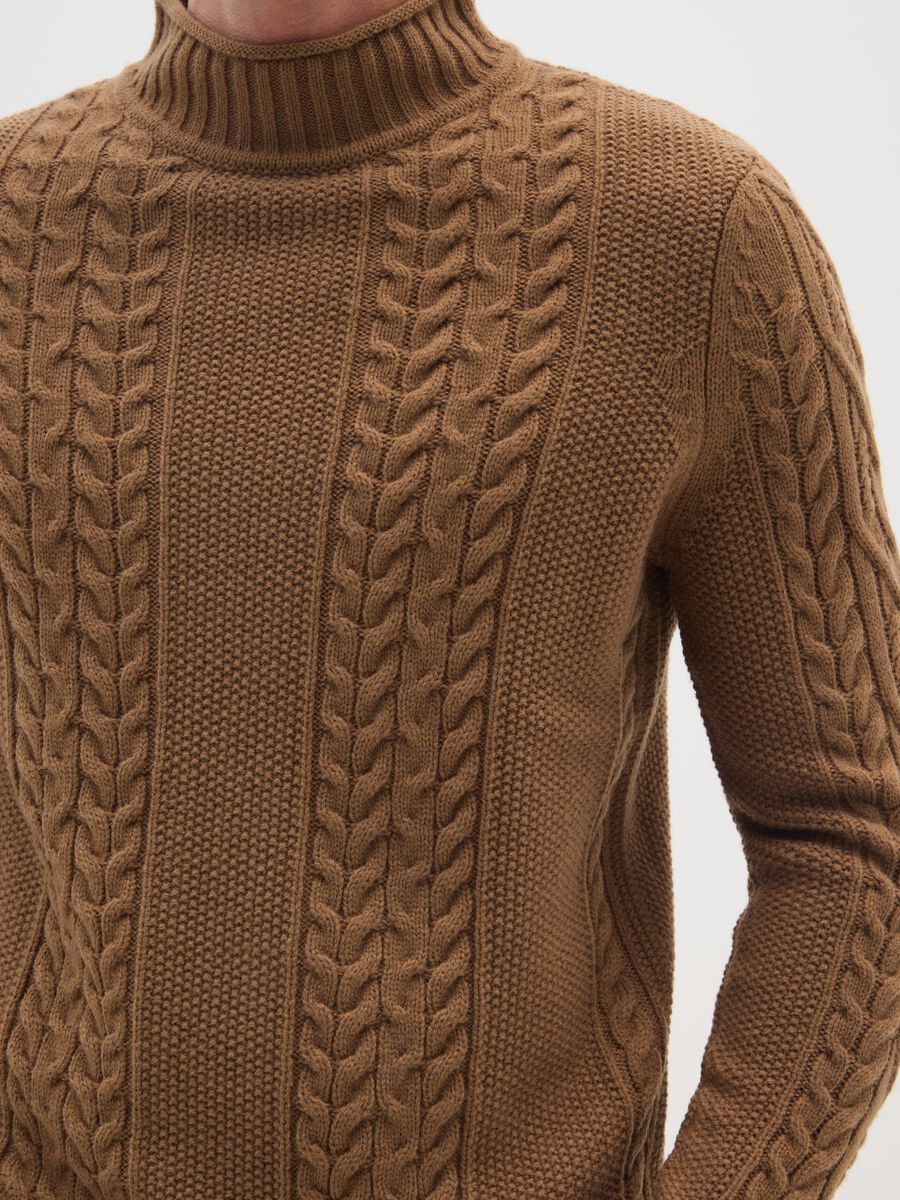 Brown Regular Fit Knitted Jumper_3