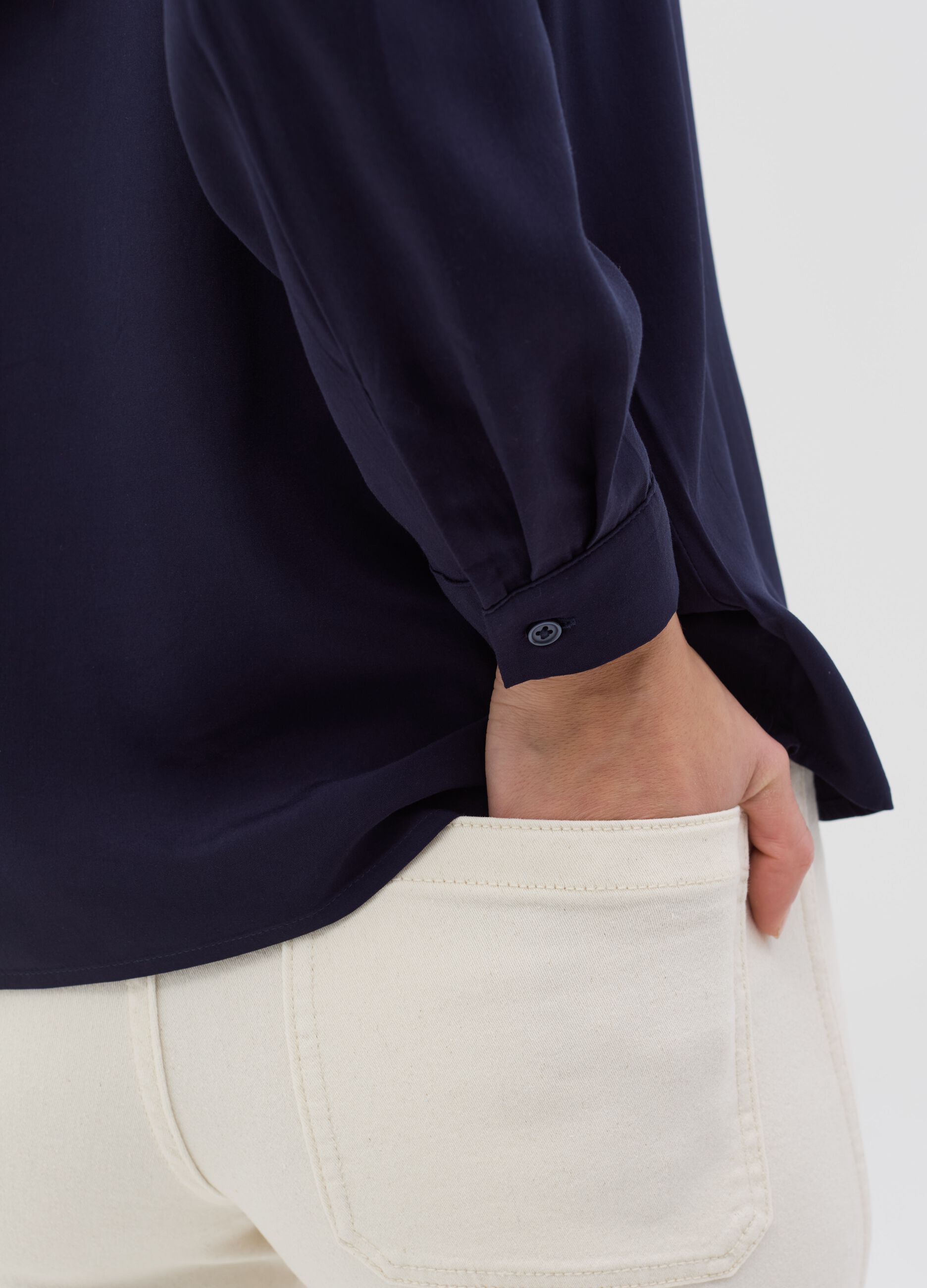 Viscose blouse with V neck