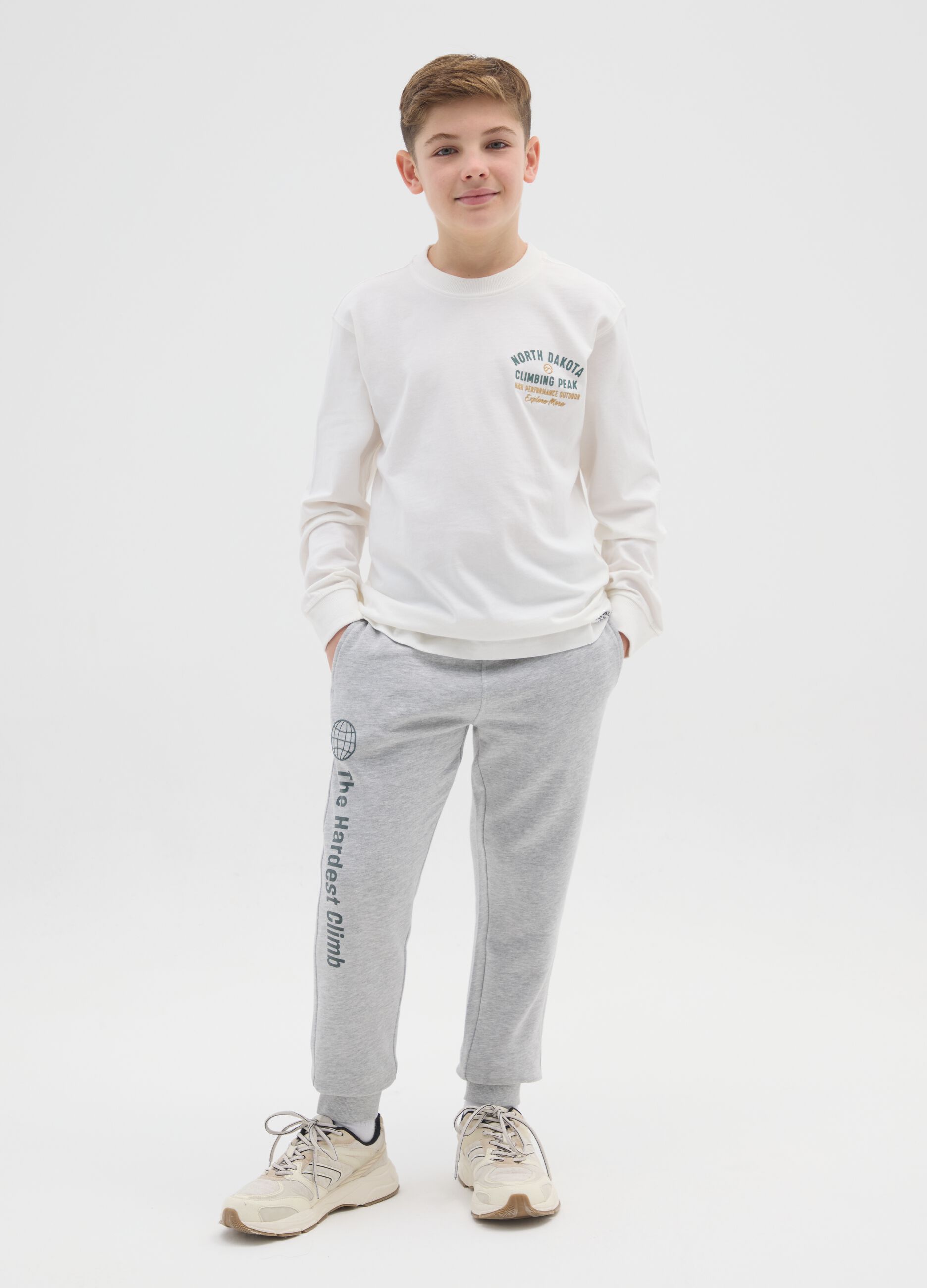 Boy's regular grey cotton trousers