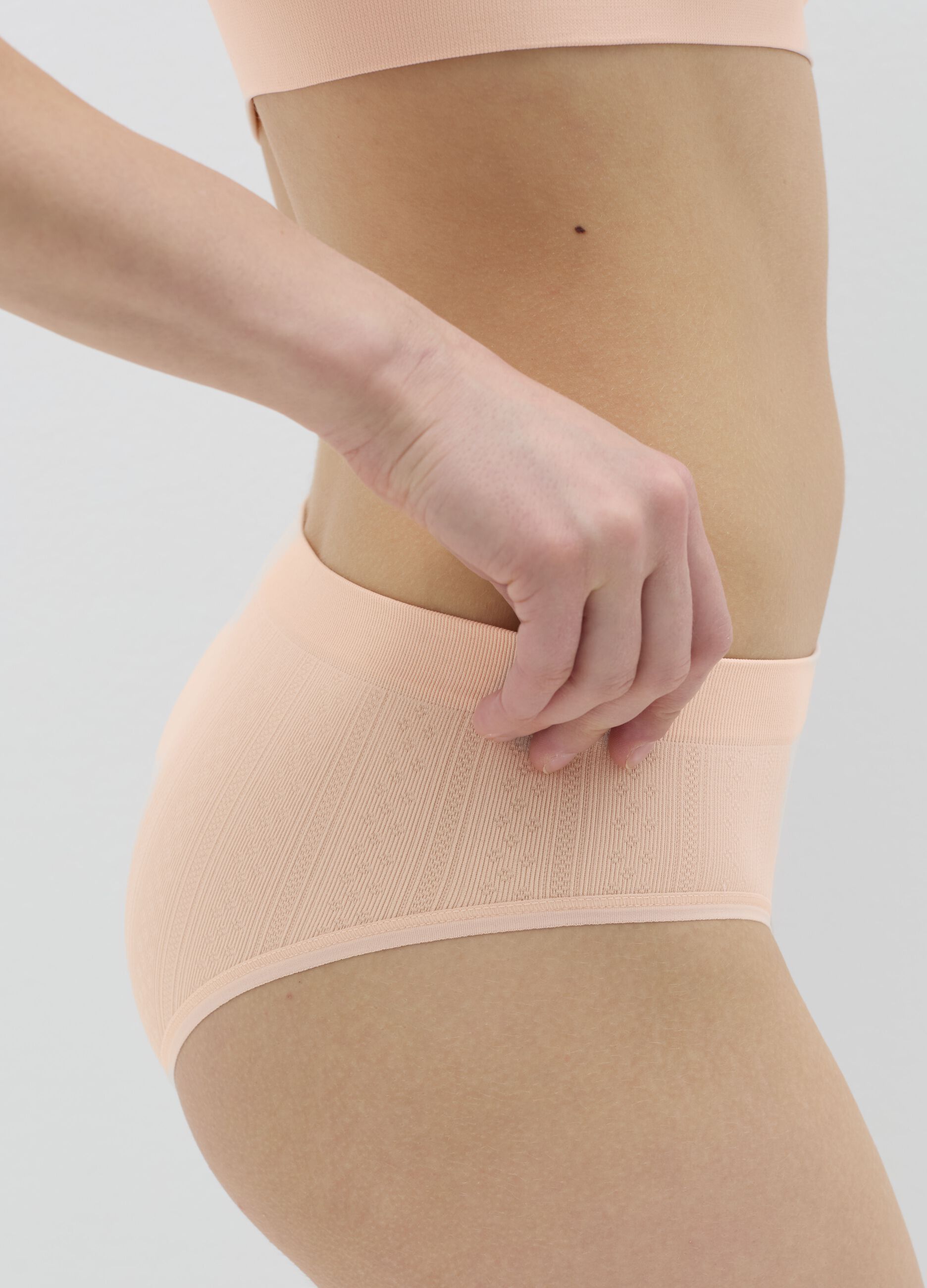 Pointelle briefs in microfibre