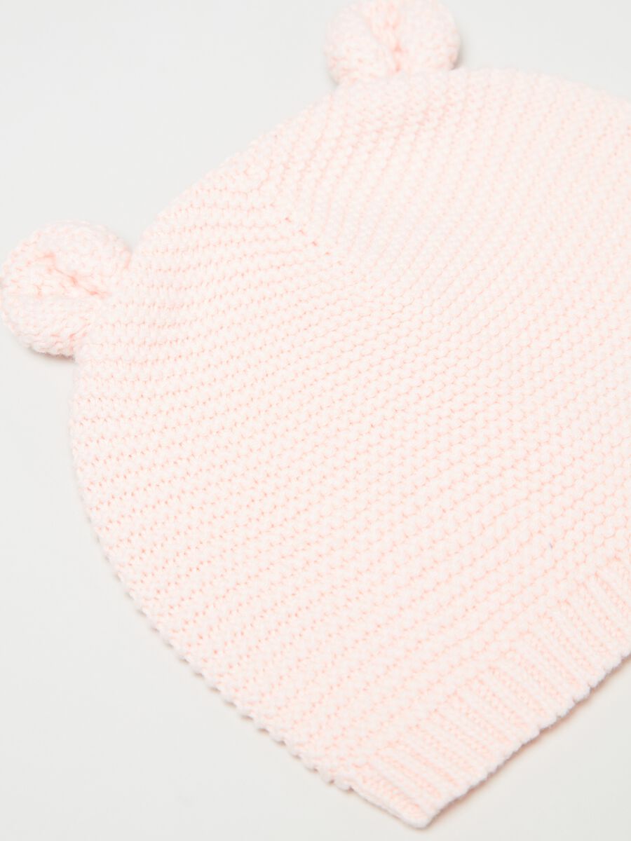 Knitted hat with ears_1
