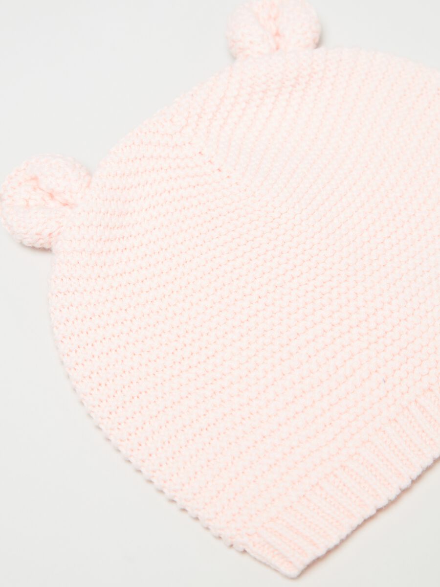 Knitted hat with ears_1