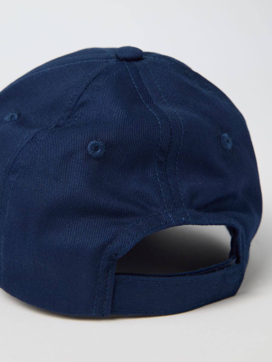 Babies’ hat in 100% blue cotton_1