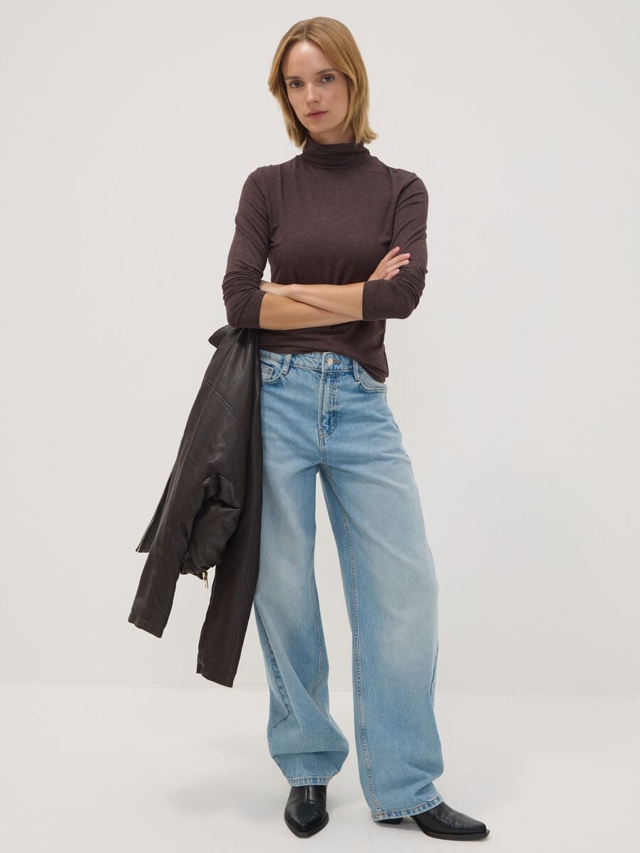 Brown stretch viscose top with mock neck, regular fit_2