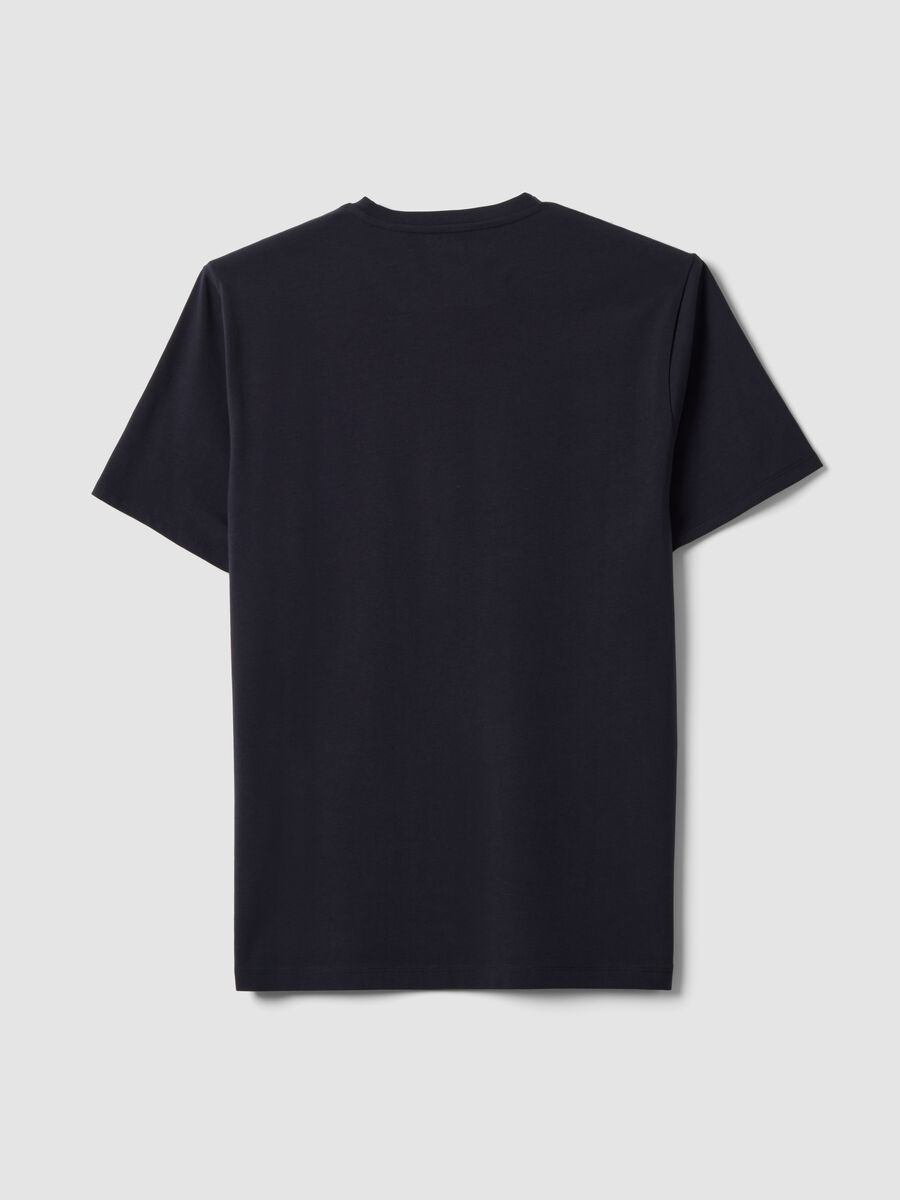 T-shirt nera in cotone organico a maniche corte slim fit_6
