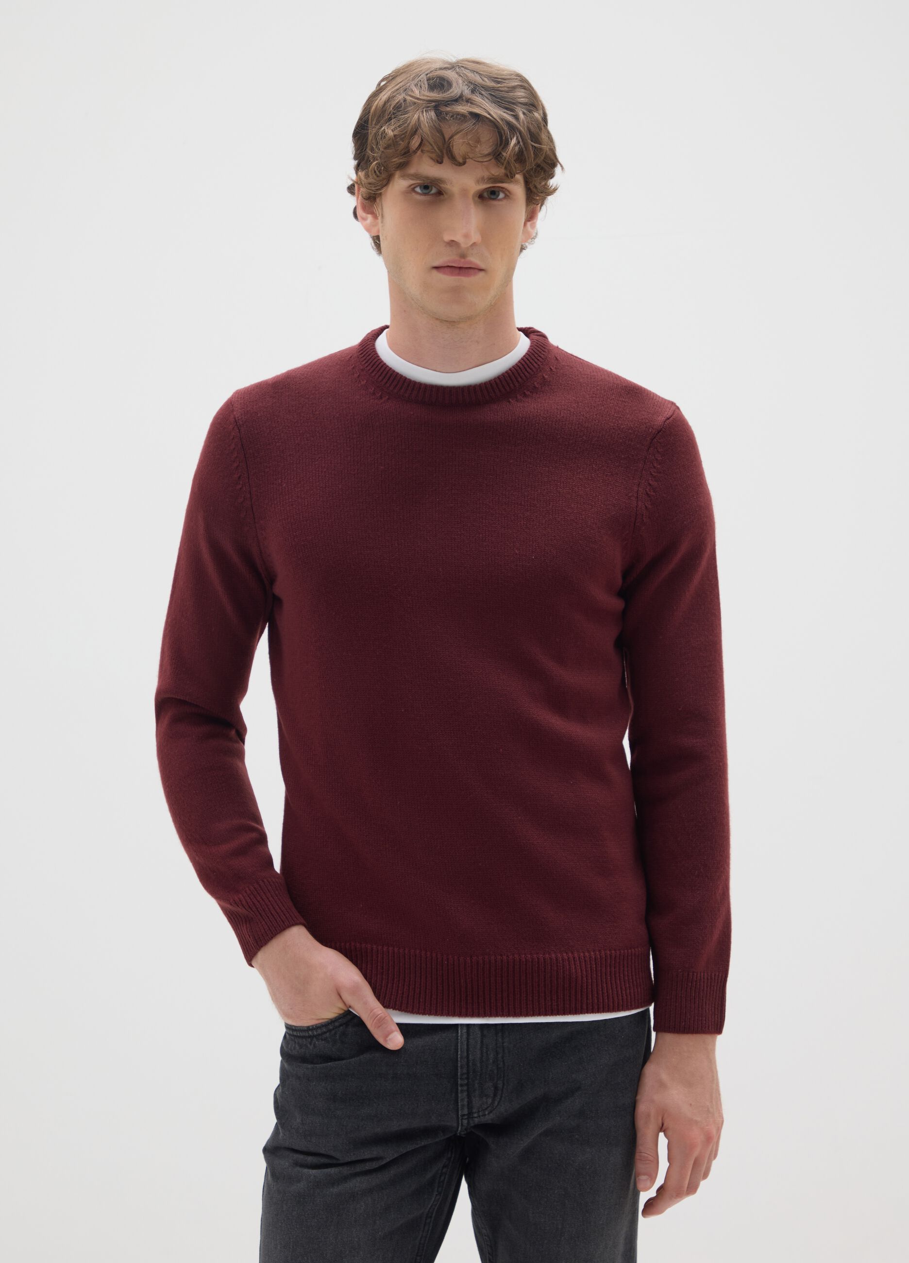 Red regular fit sweater