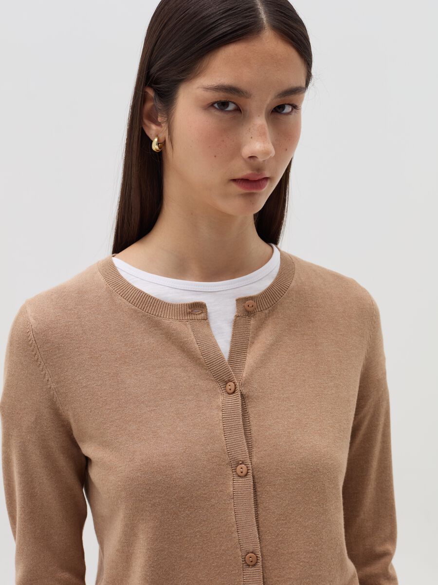 Cardigan with round neckline_2
