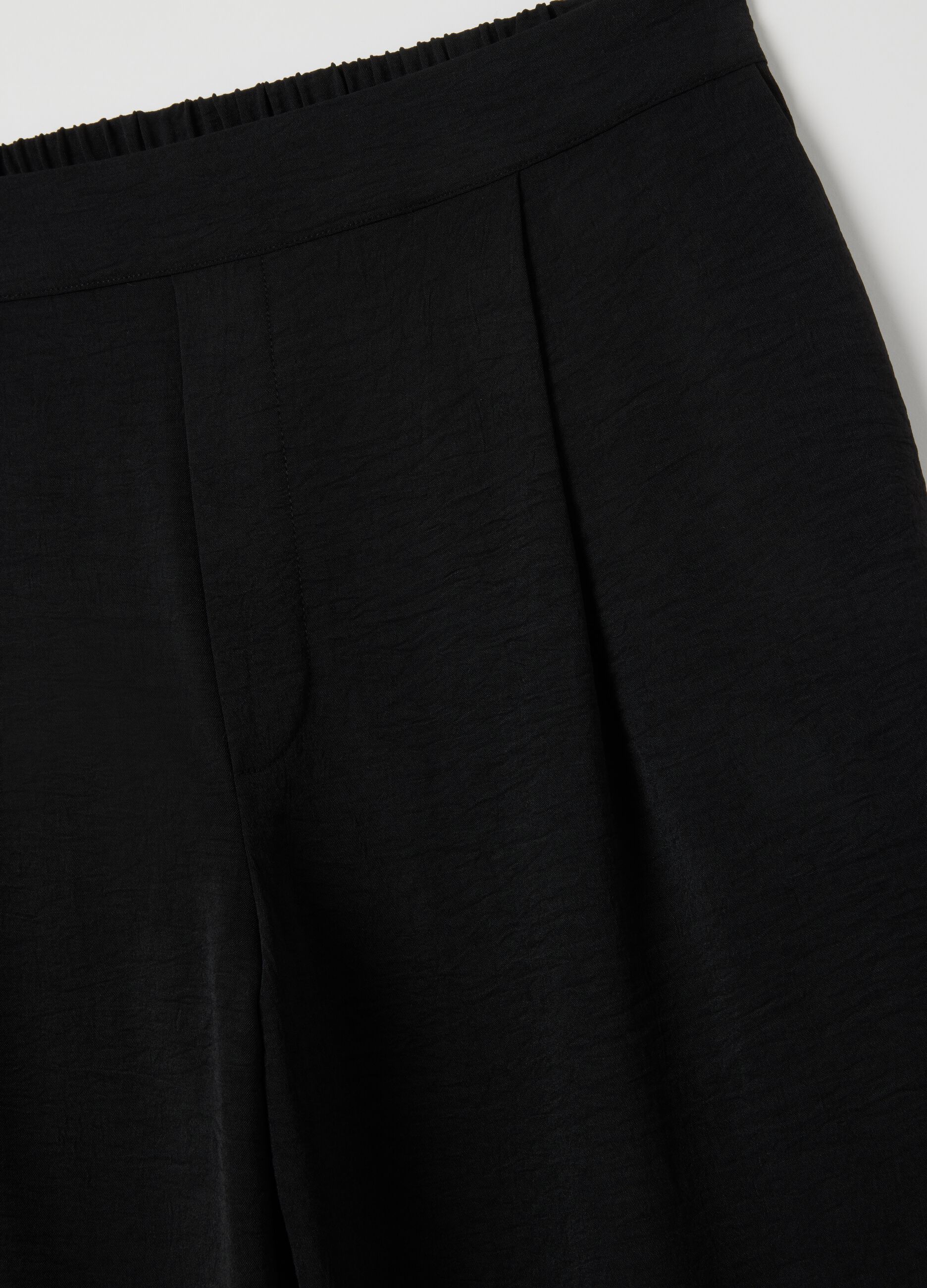 Women's Black Regular Fit Trousers