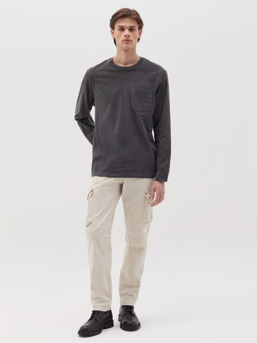 Cotton T-shirt with pocket and long sleeves_1