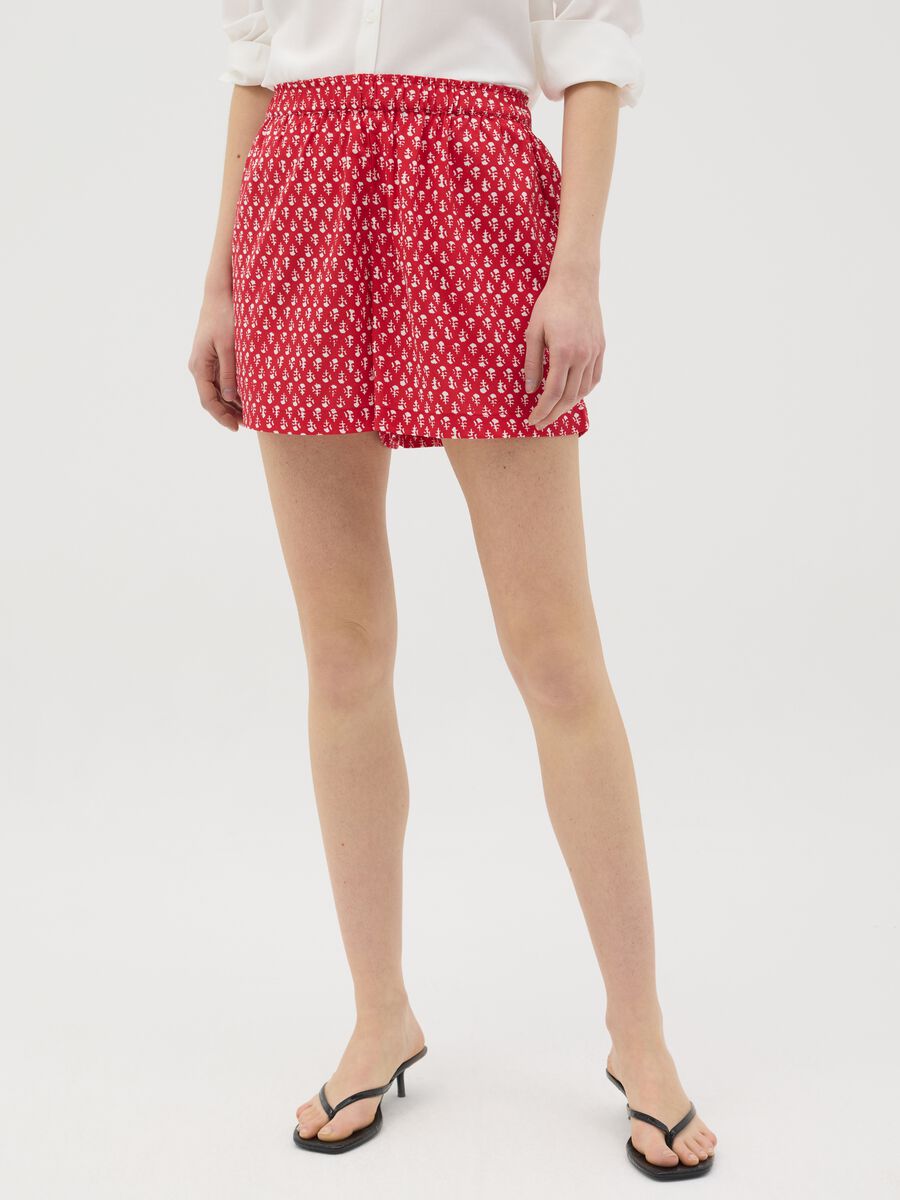 Red viscose shorts with ethnic pattern_1