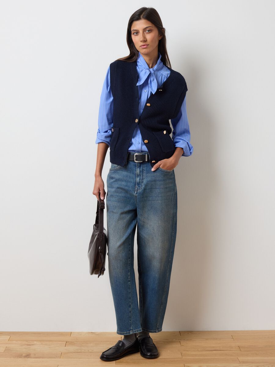 Regular fit blue pure cotton vest with buttons_2