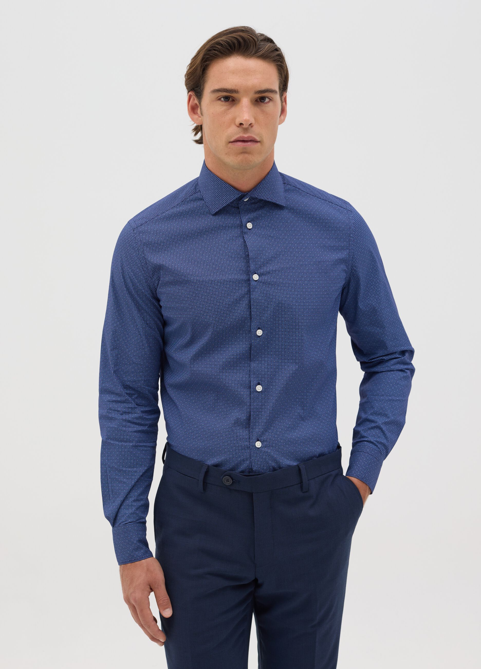 Slim-fit shirt with micro geometric pattern