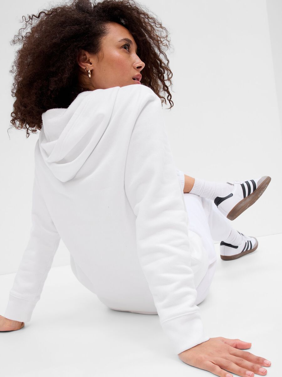 Sweatshirt with hood and logo embroidery_1