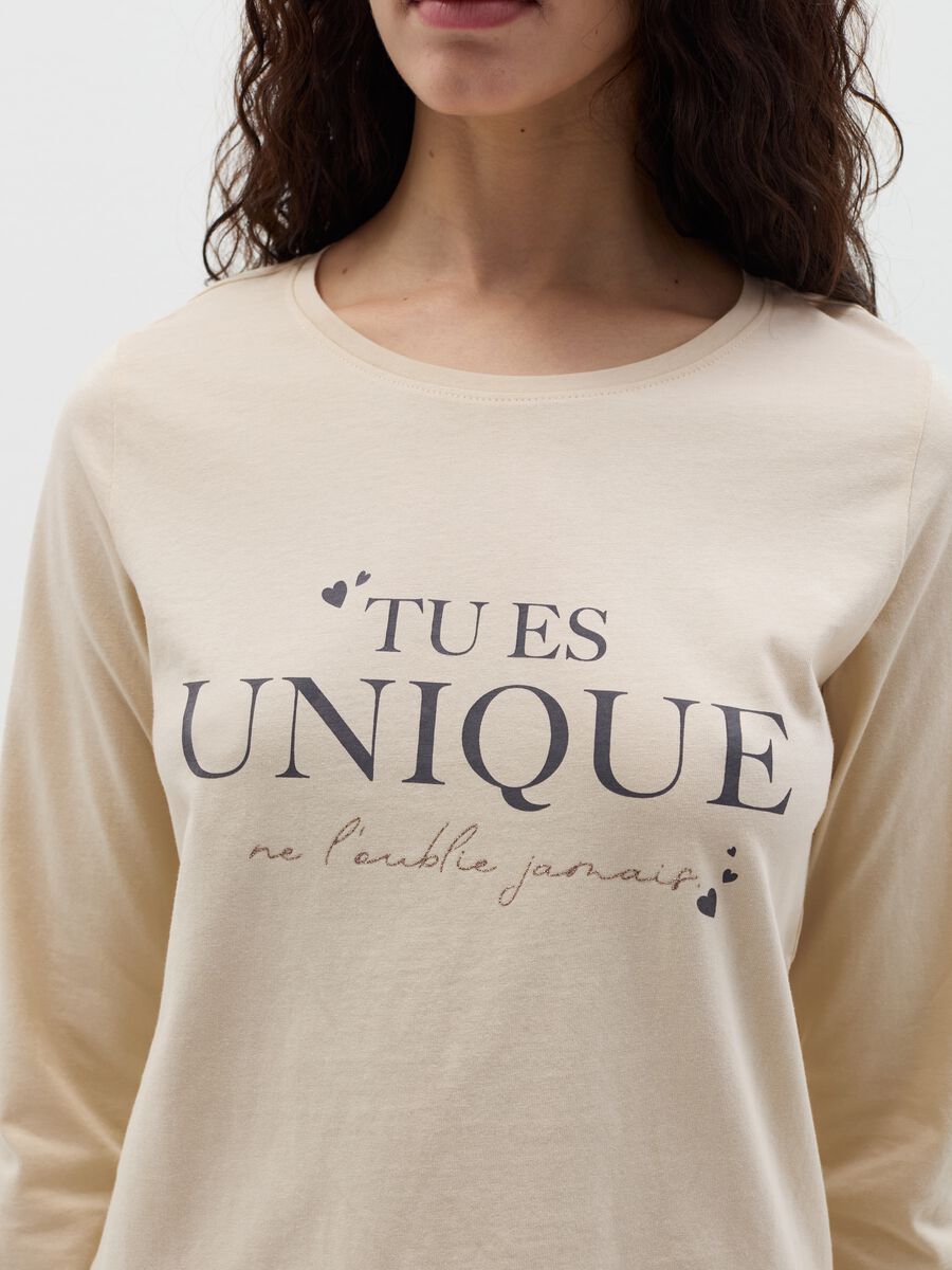 Pyjama top with "Tu Es Unique” print_2