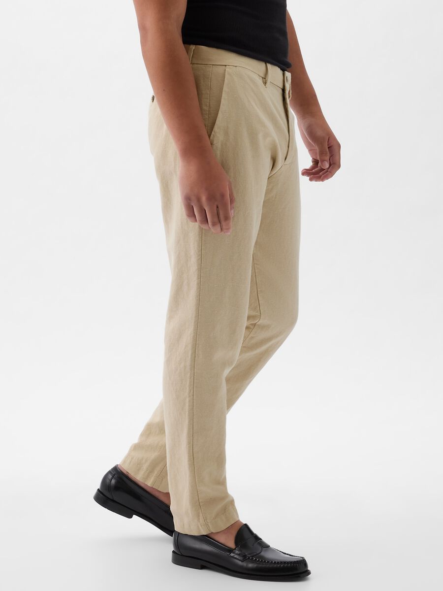 Pantalone slim fit in lino e cotone_1