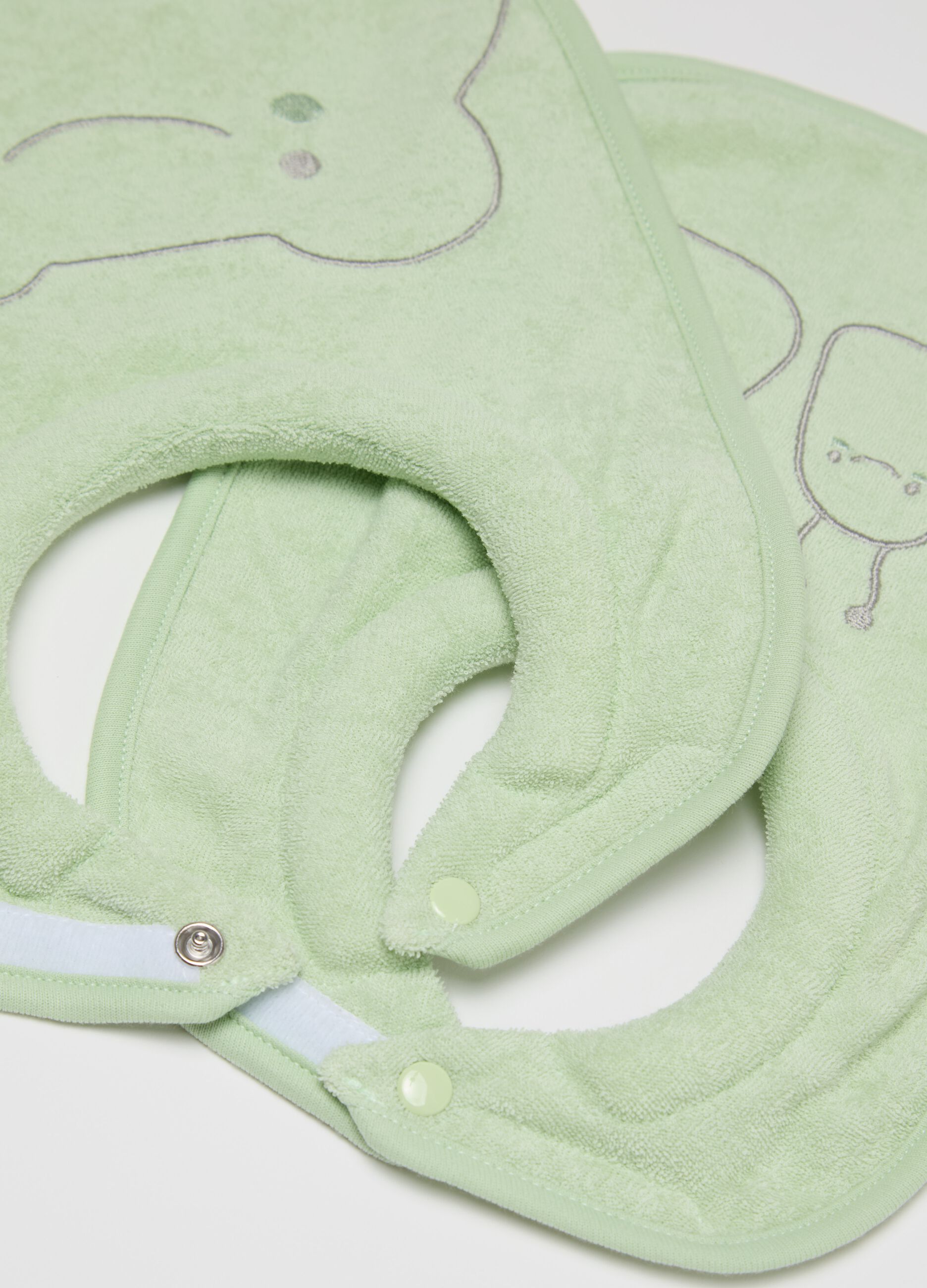 Two-pack bibs with snails embroidery