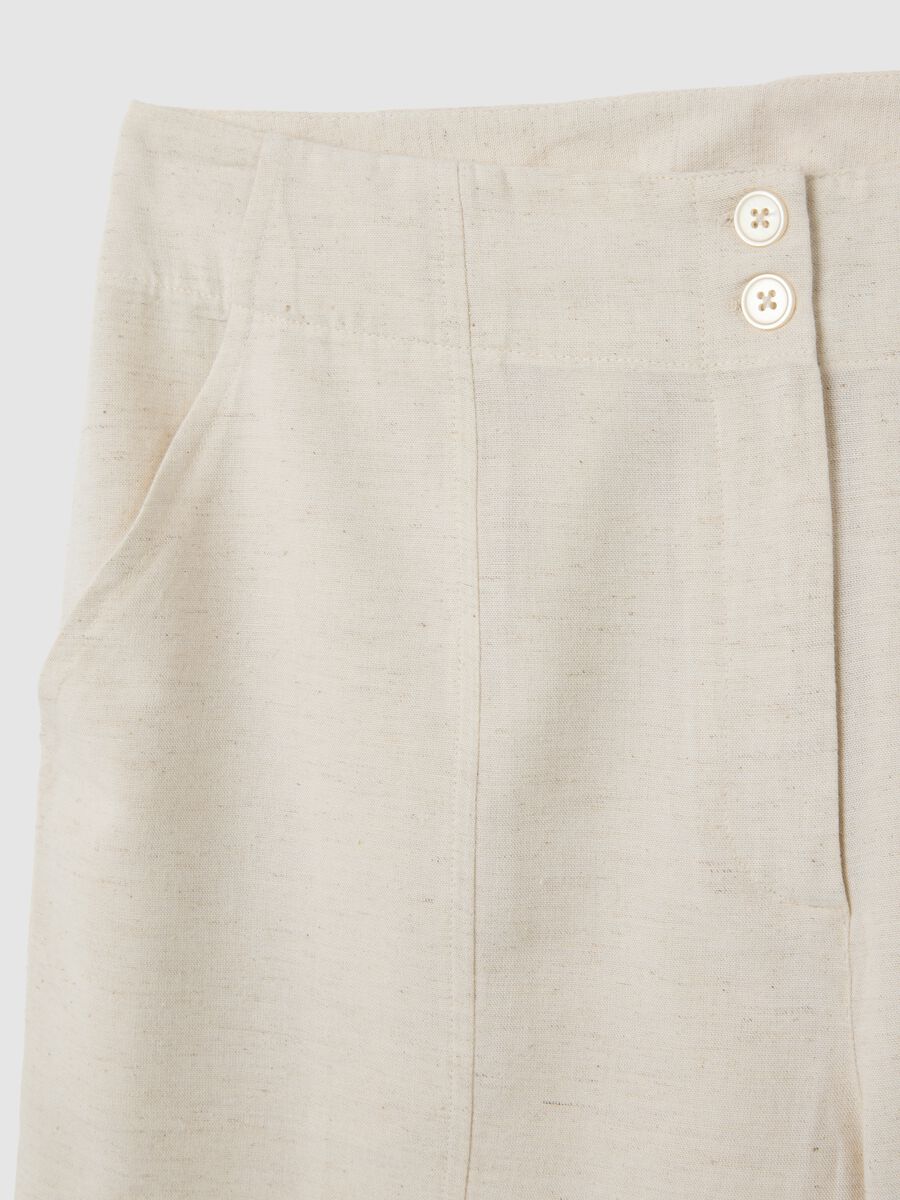 Shorts da donna in misto lino beige regular fit_5