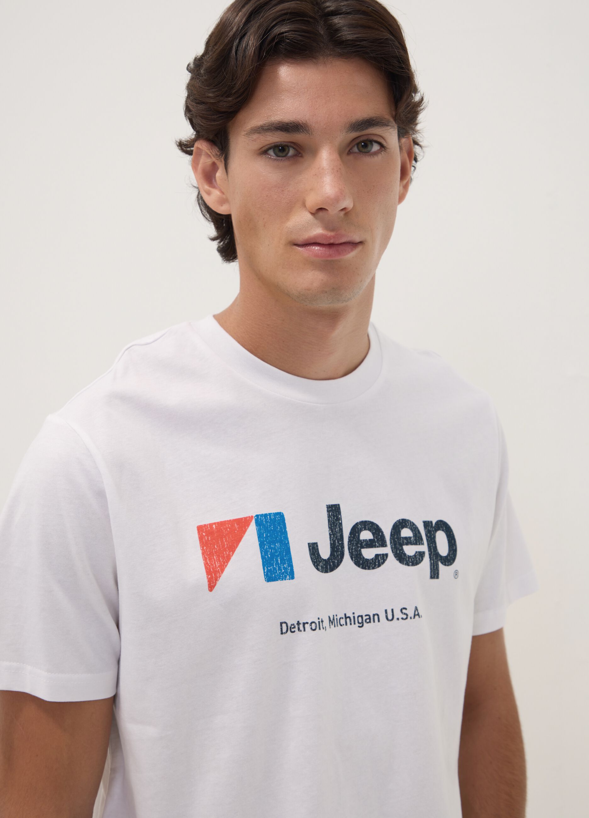 White pure cotton crew-neck T-shirt with Jeep print
