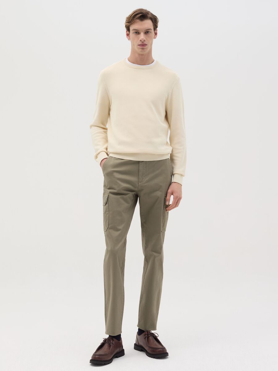 Slim-fit cargo pants in stretch cotton_0