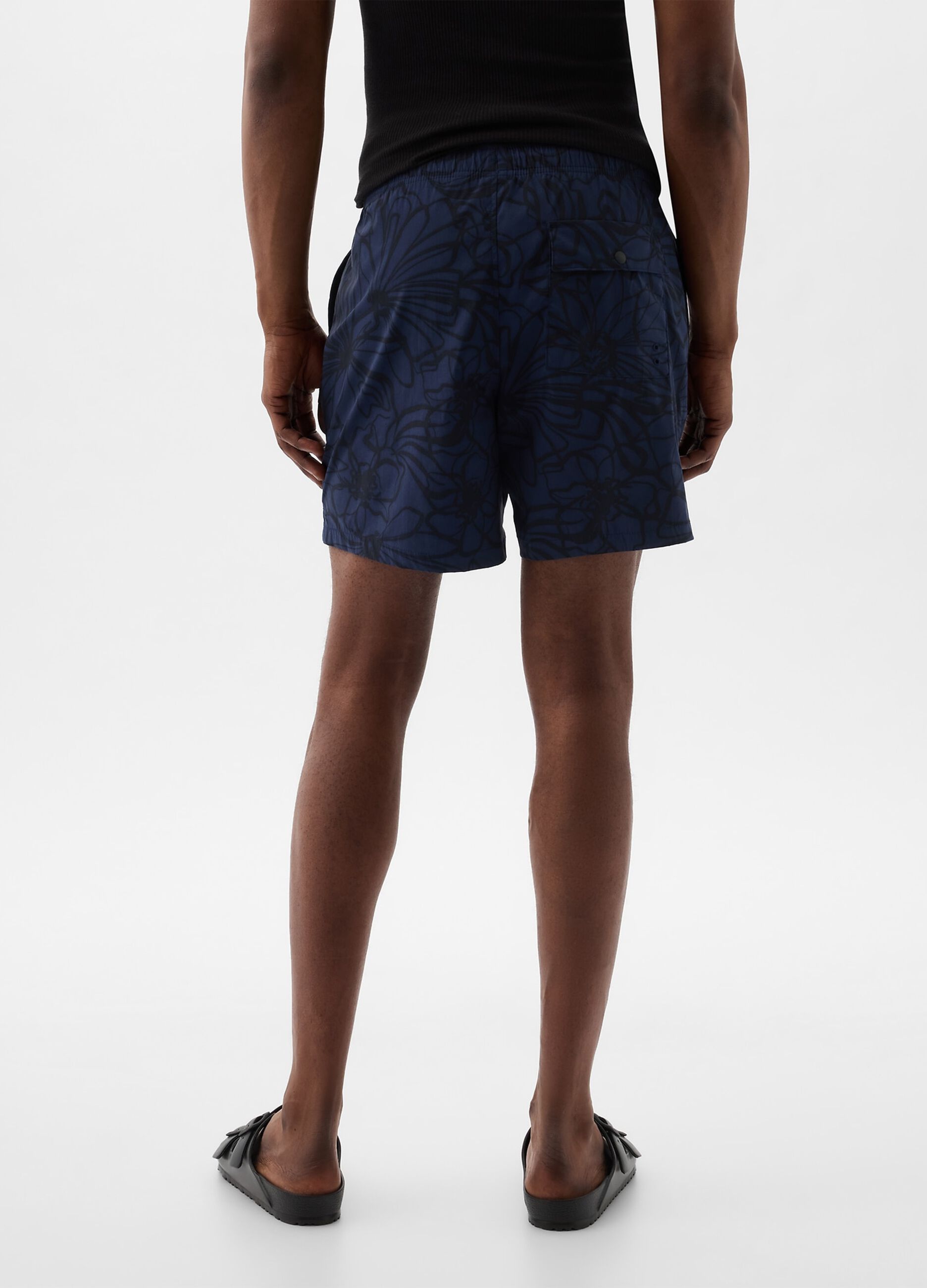 Swimming trunks with pattern and drawstring