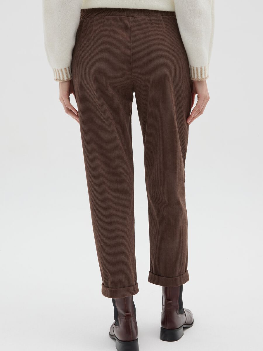 Pantaloni marroni regular fit_2