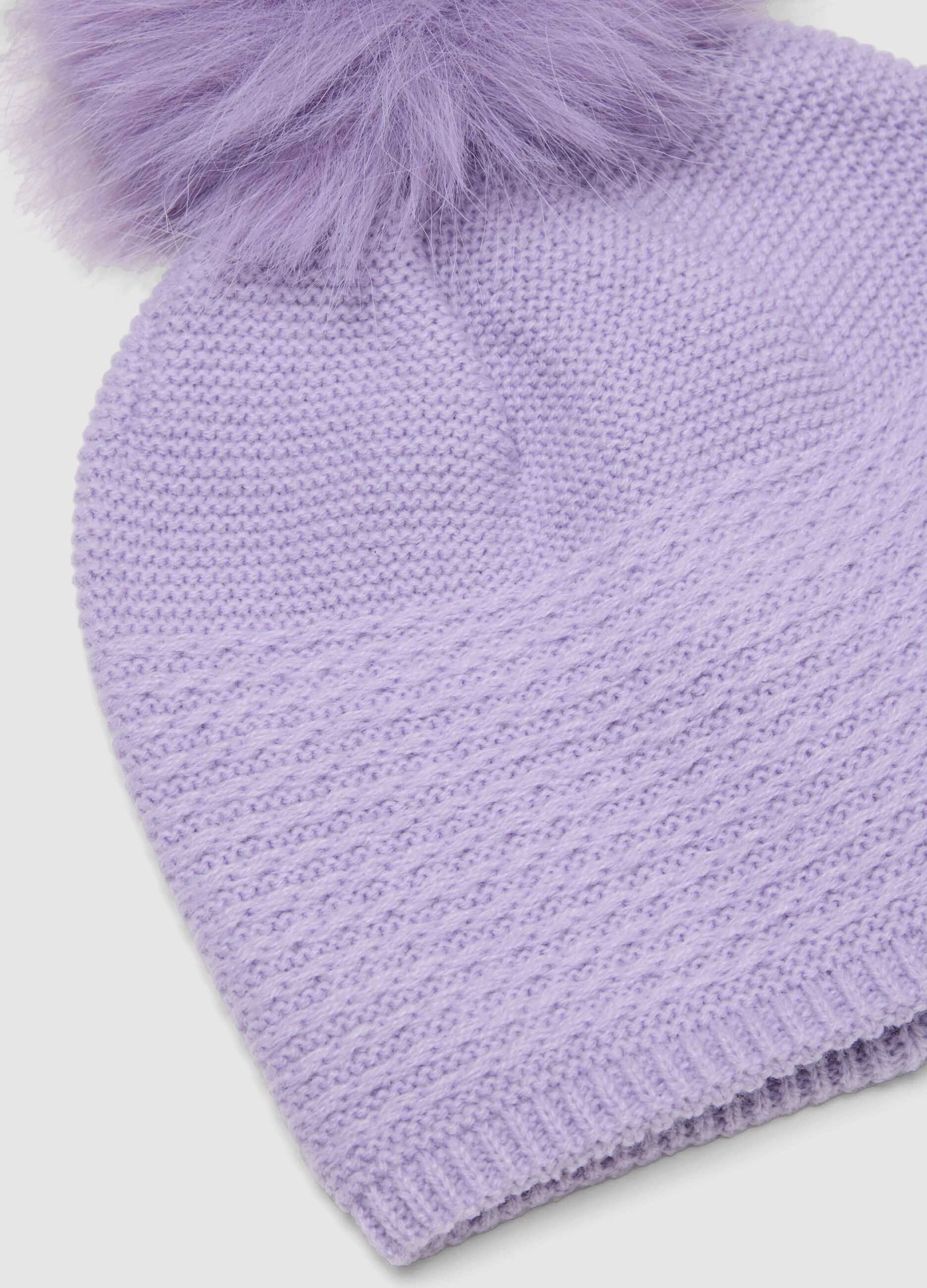 Purple pom‑pom hat