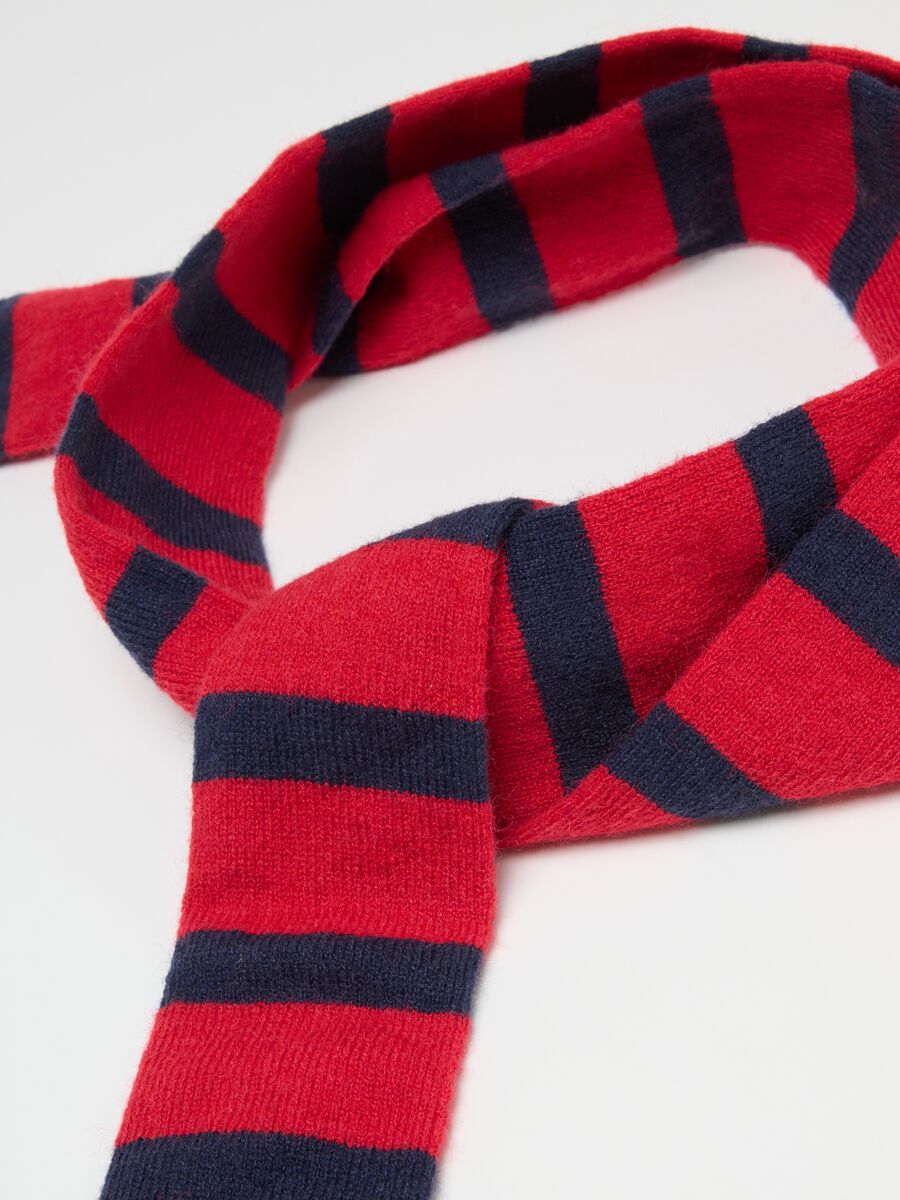Red and blue striped scarf_1
