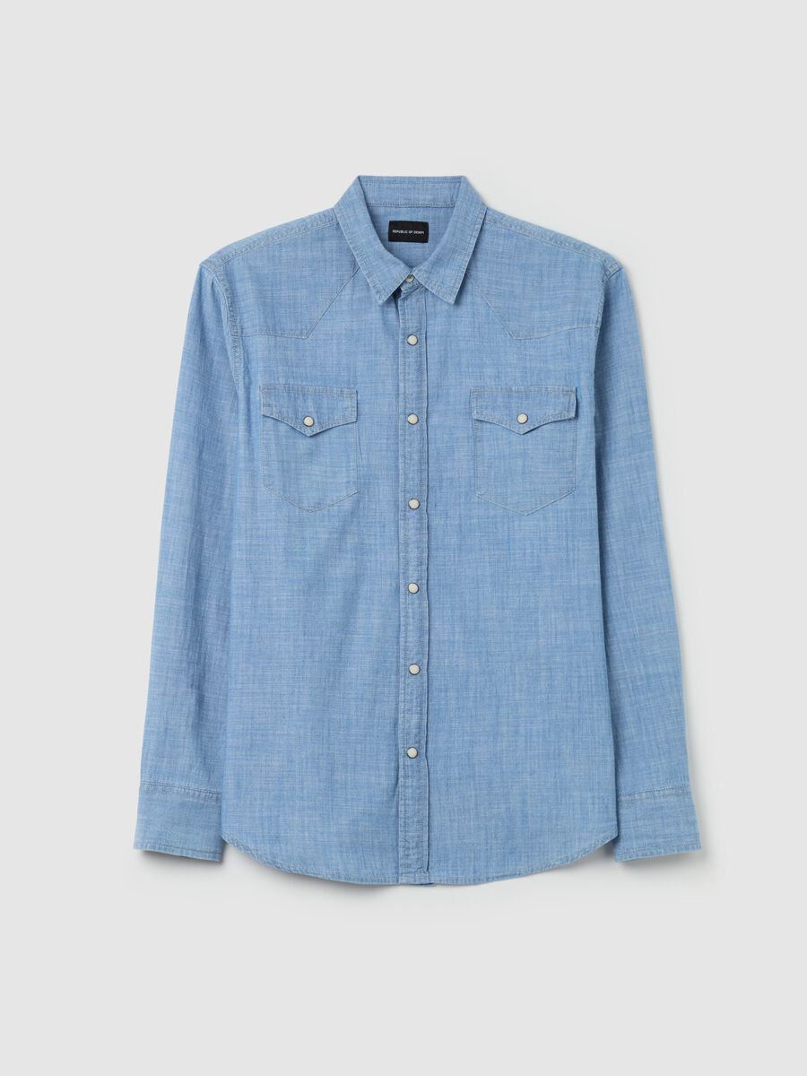 Denim shirt with pockets_4