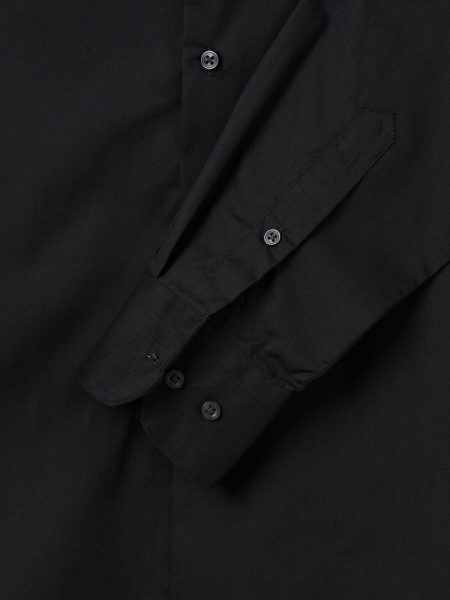 Slim-fit solid colour easy-iron shirt_5