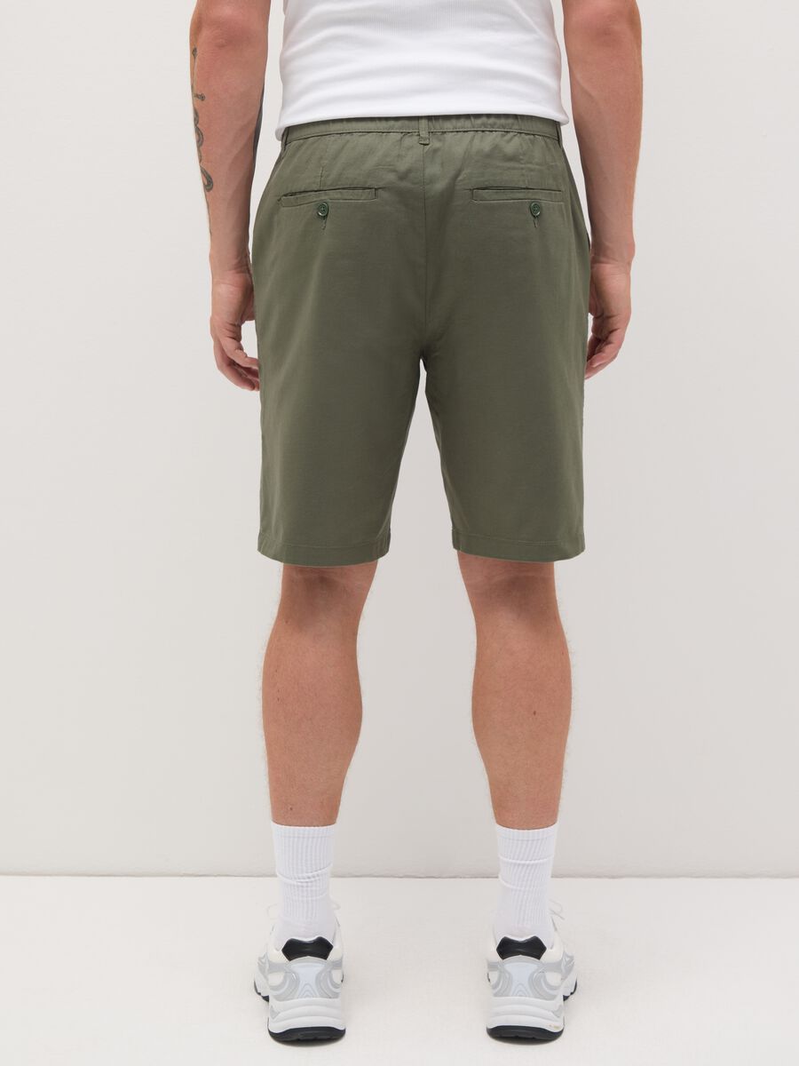 Men's green cotton relaxed fit shorts_3