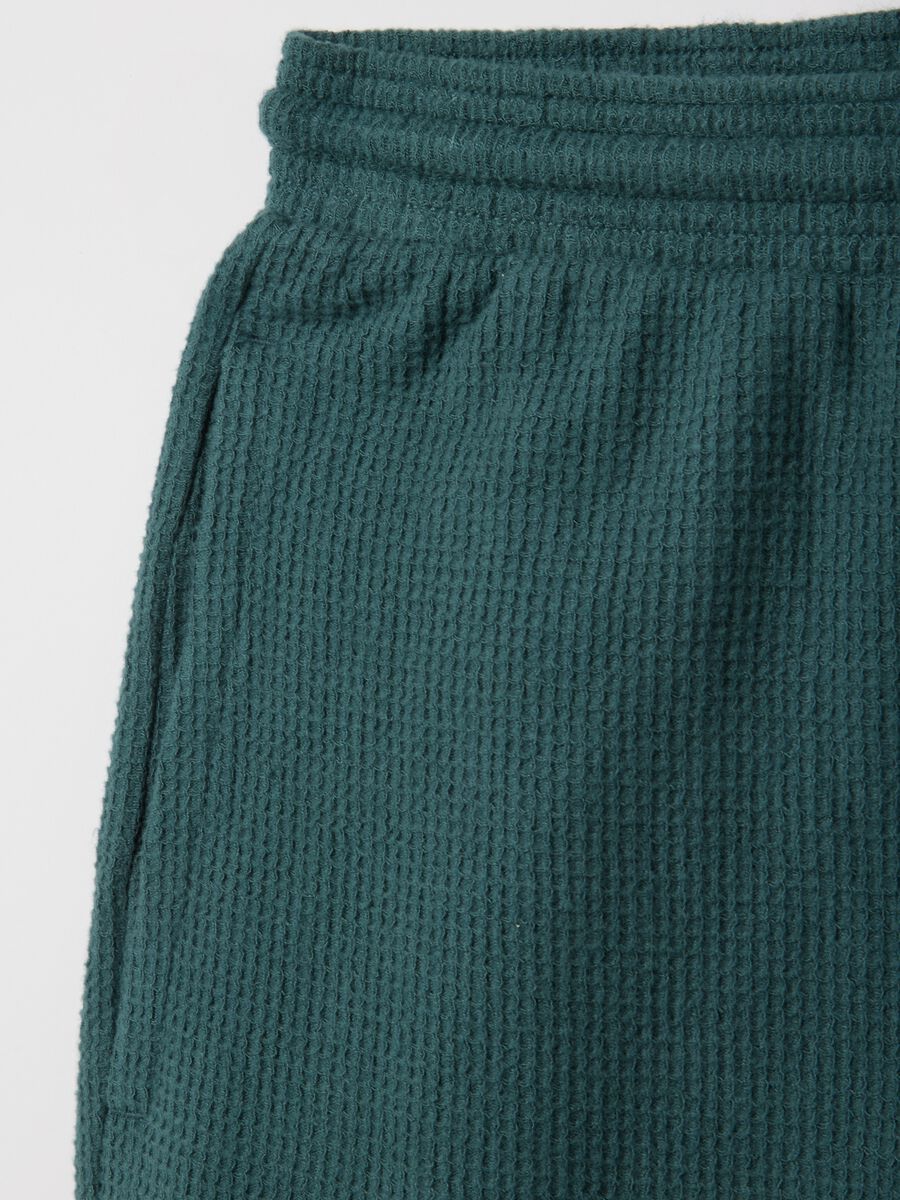 Green waffle fabric shorts_1