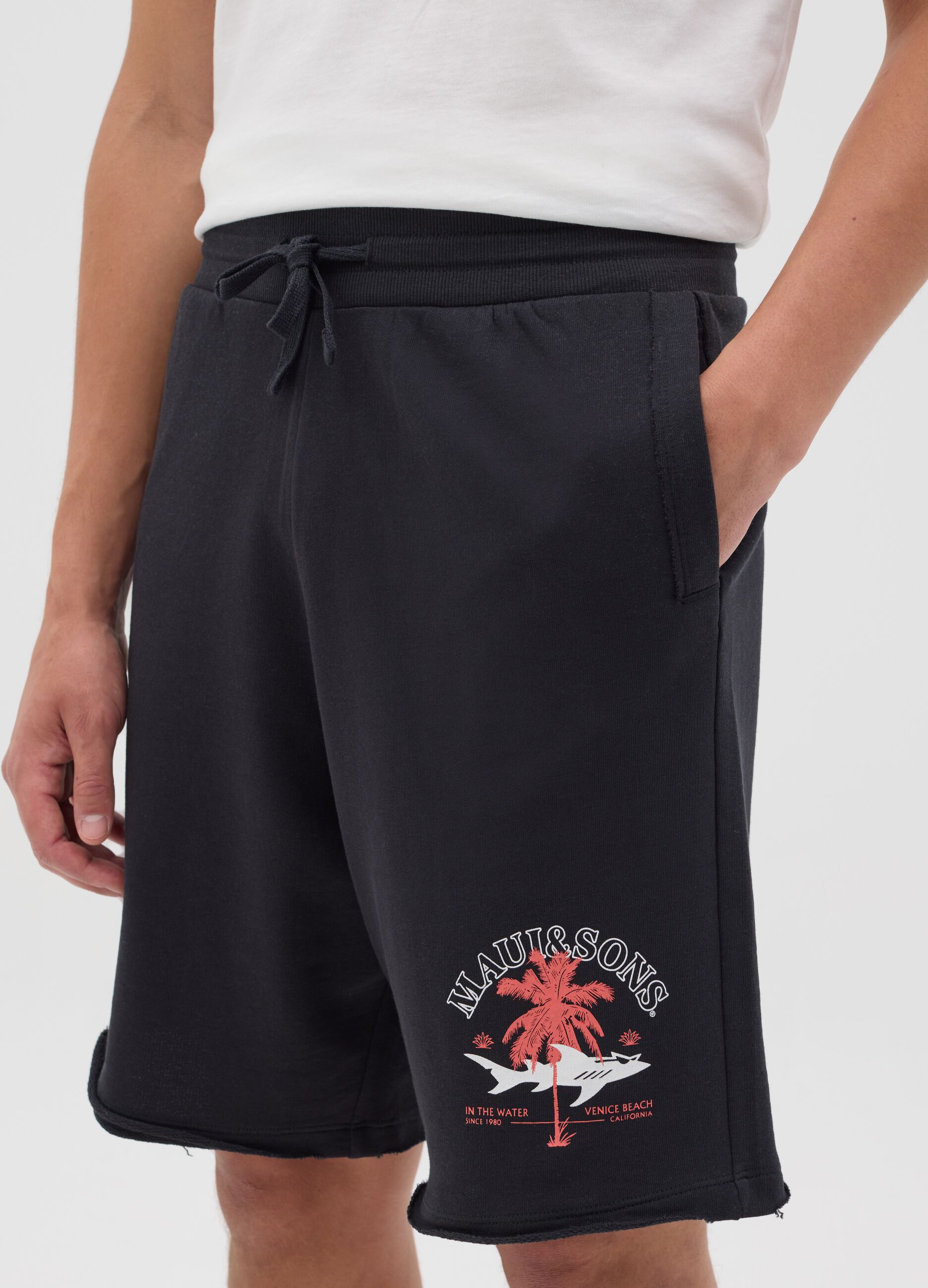 Black relaxed fit cotton Maui shorts