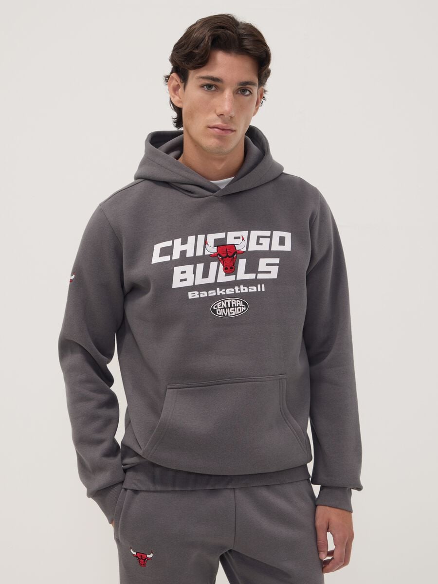Felpa grigia con cappuccio in misto cotone con stampa Chicago Bulls_1
