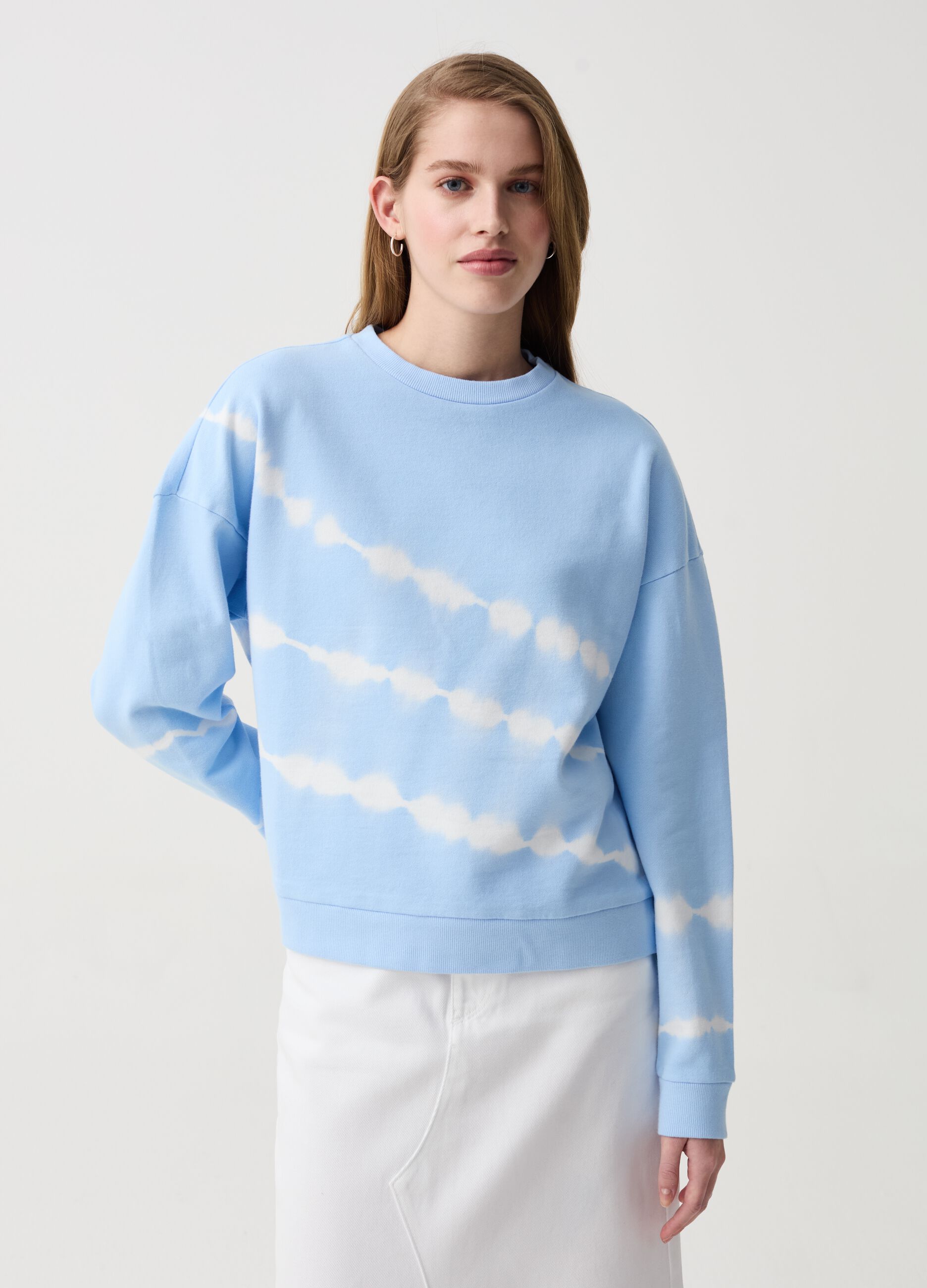 Tie-dye sweatshirt with round neck