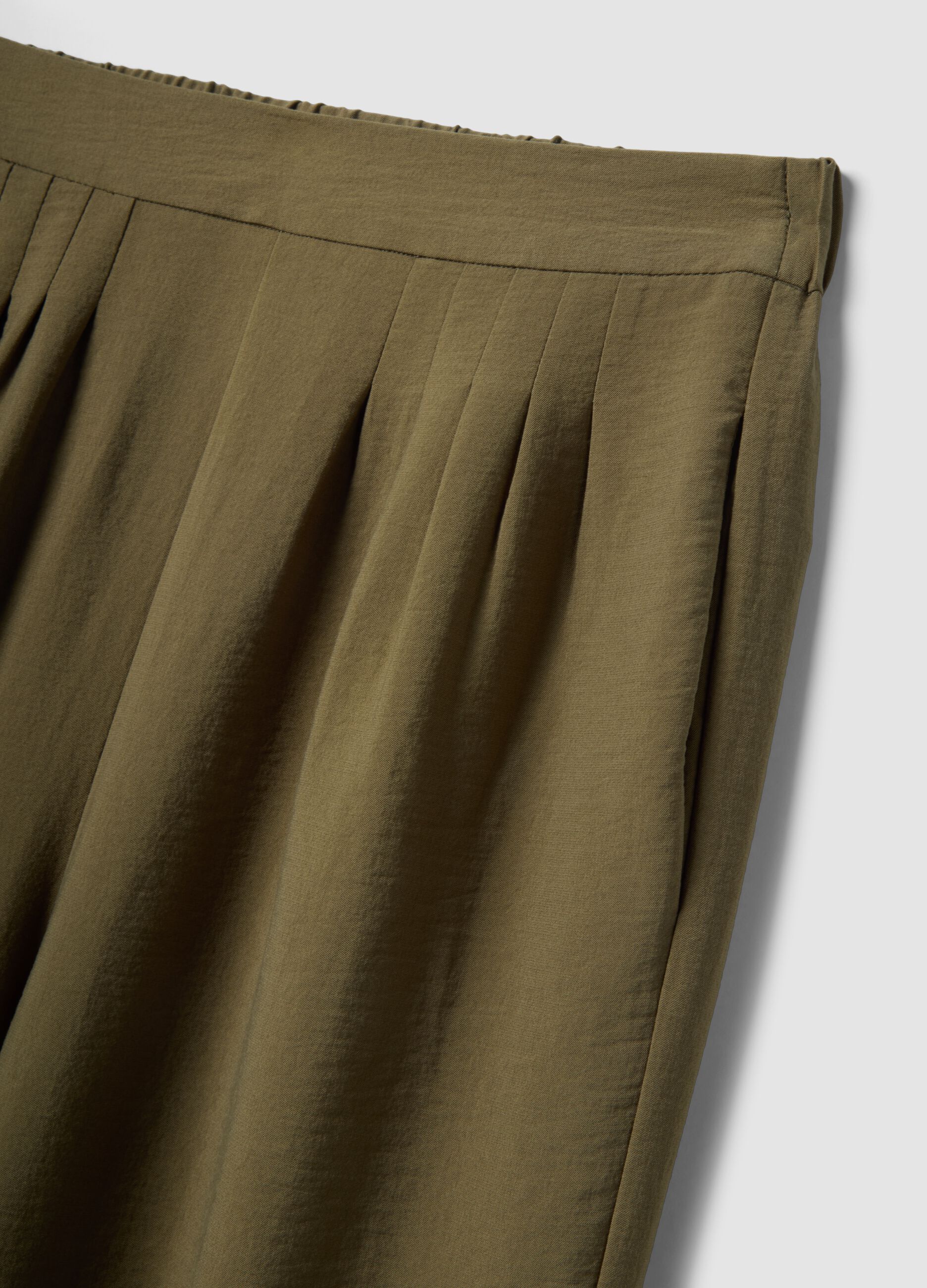 Pantaloni jogger in misto viscosa verdi relaxed fit