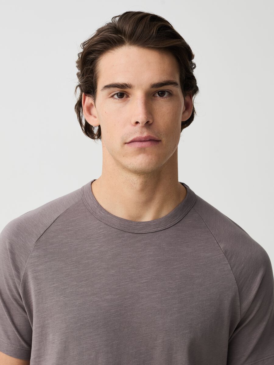 Slub jersey T-shirt with round neck_0
