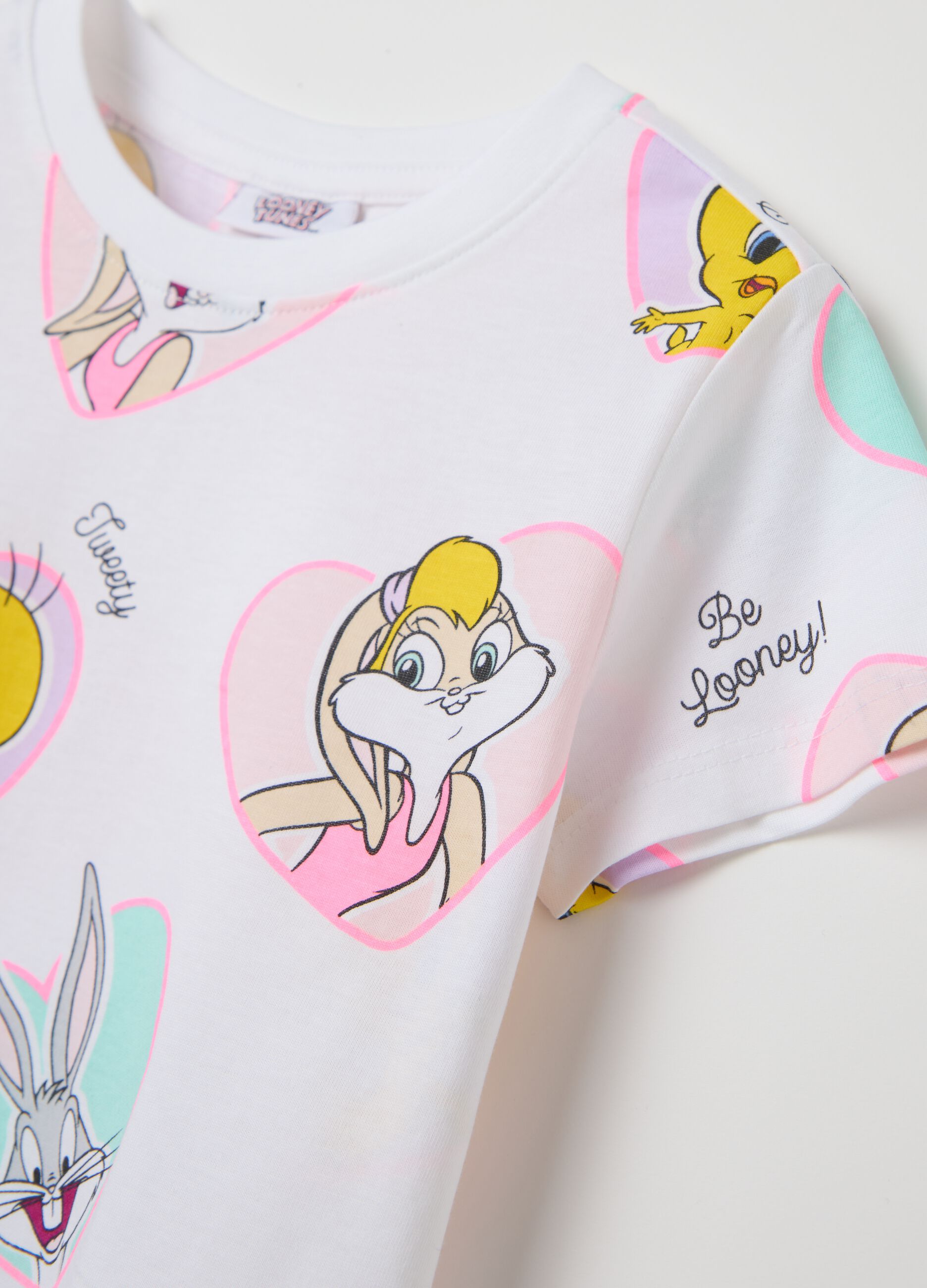White T-shirt with Tweetie Pie and Lola Bunny print