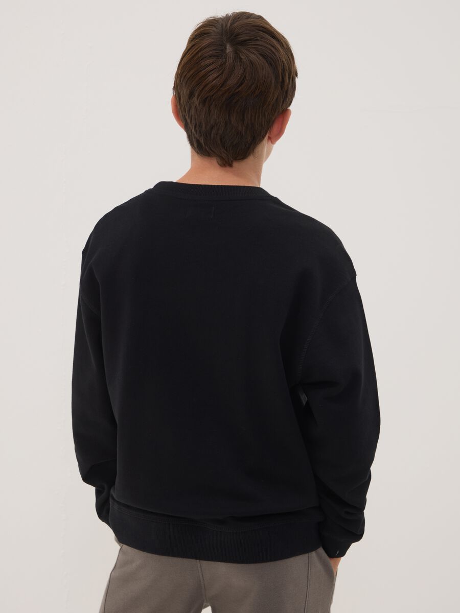 Black pure cotton sweatshirt with gaming print and crew neck_2