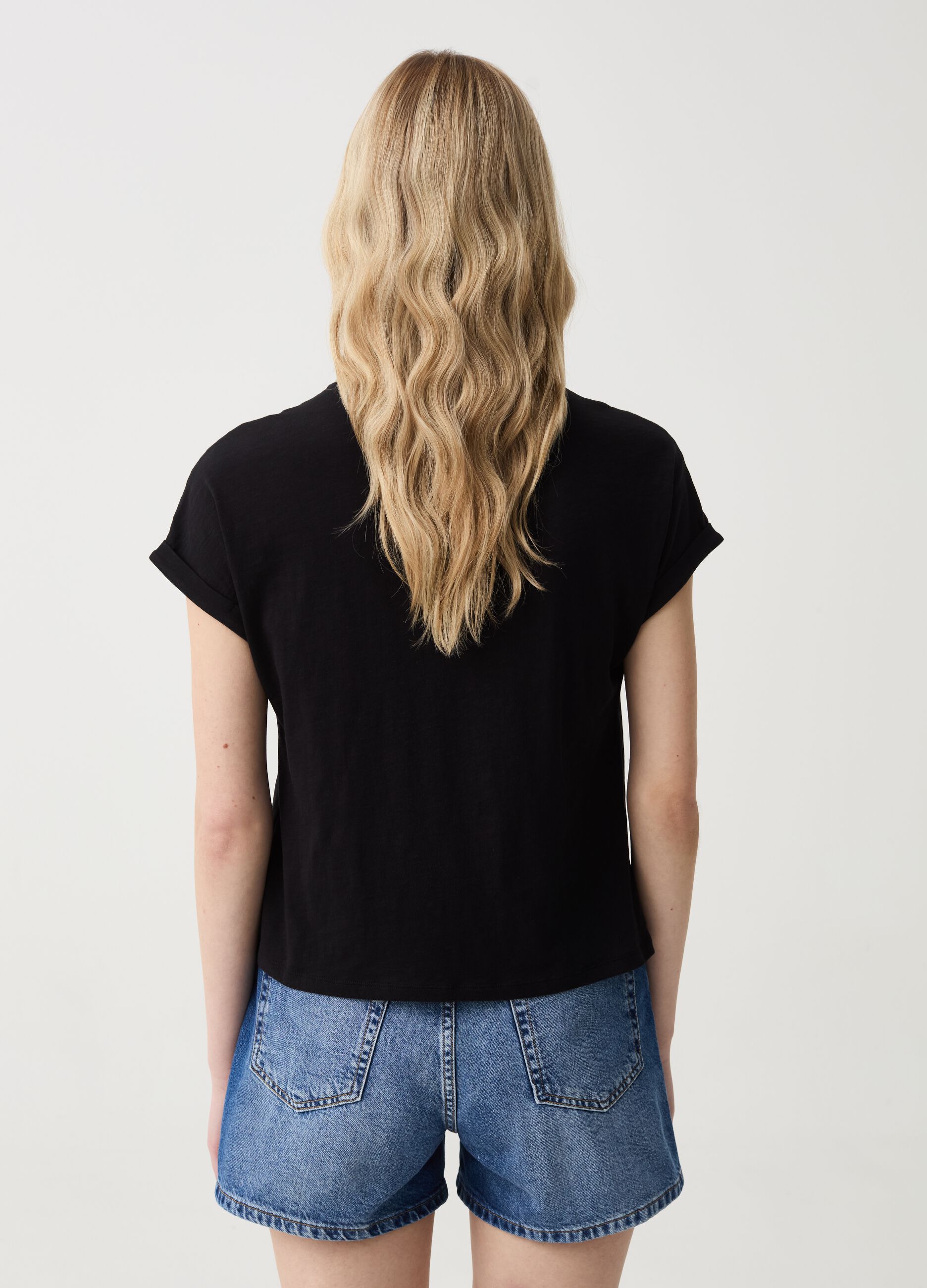 Cotton T-shirt with crochet insert