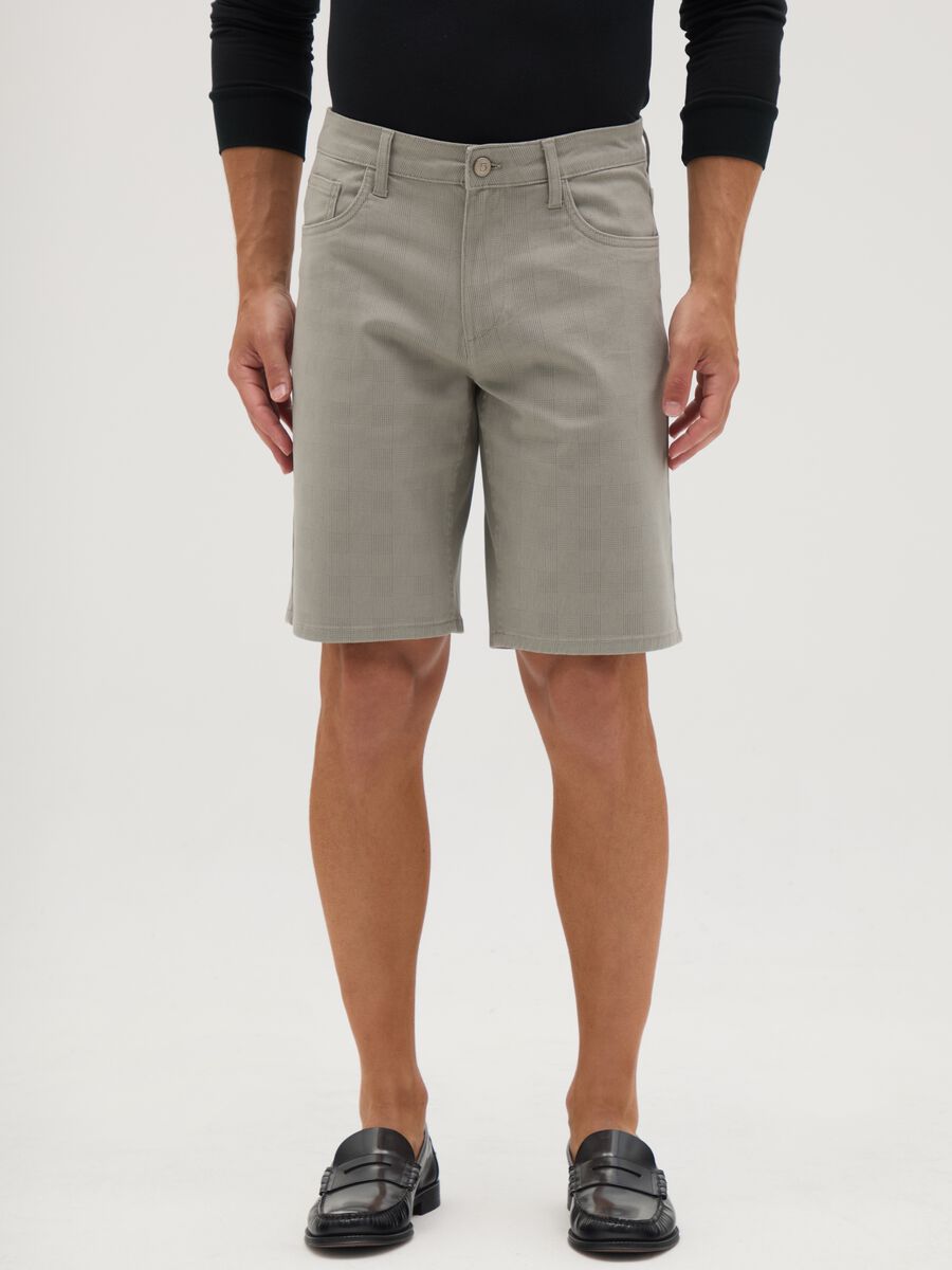 Men’s grey regular-fit shorts in stretch cotton_1